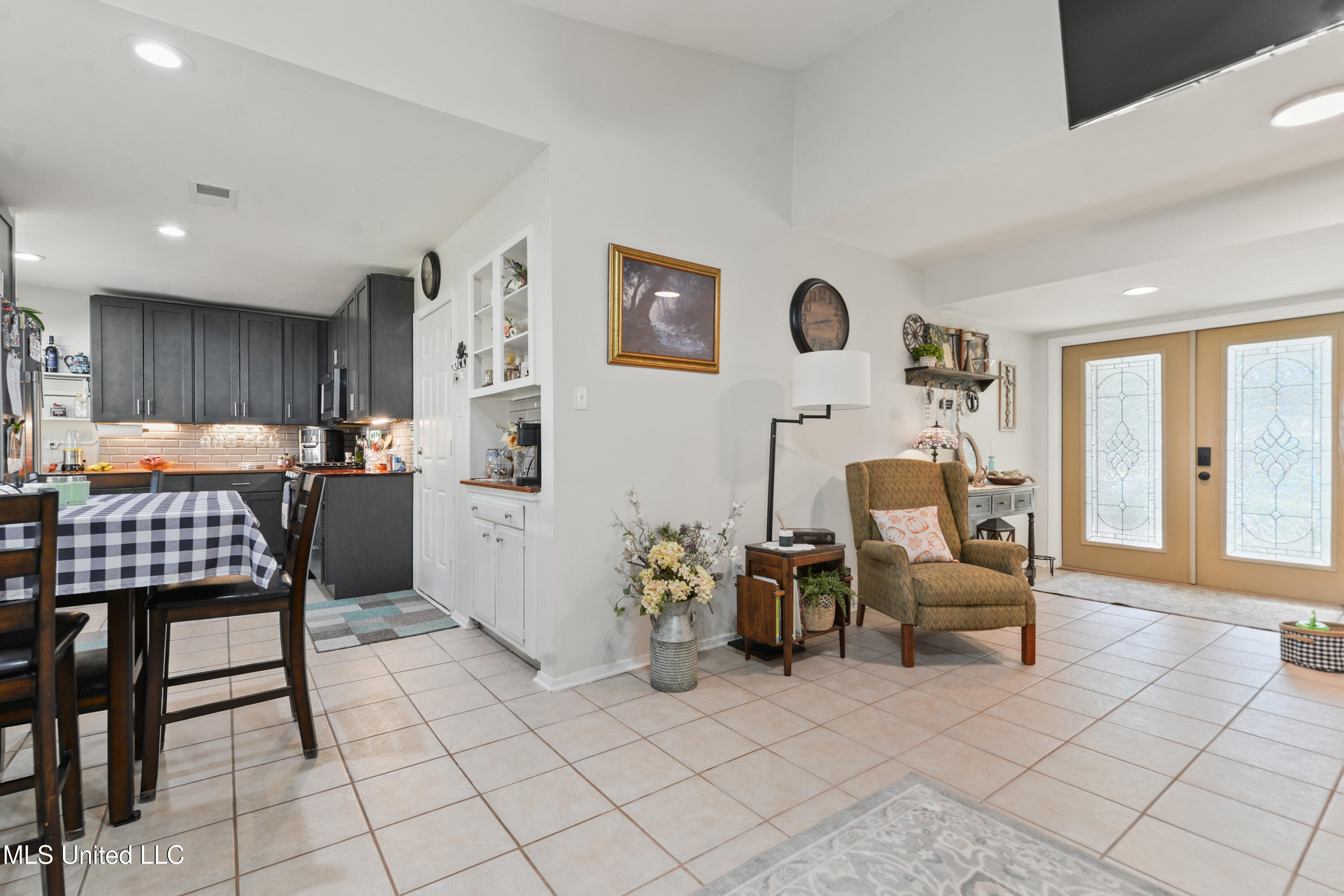 1214 Lancelot Lane Property Photo 10