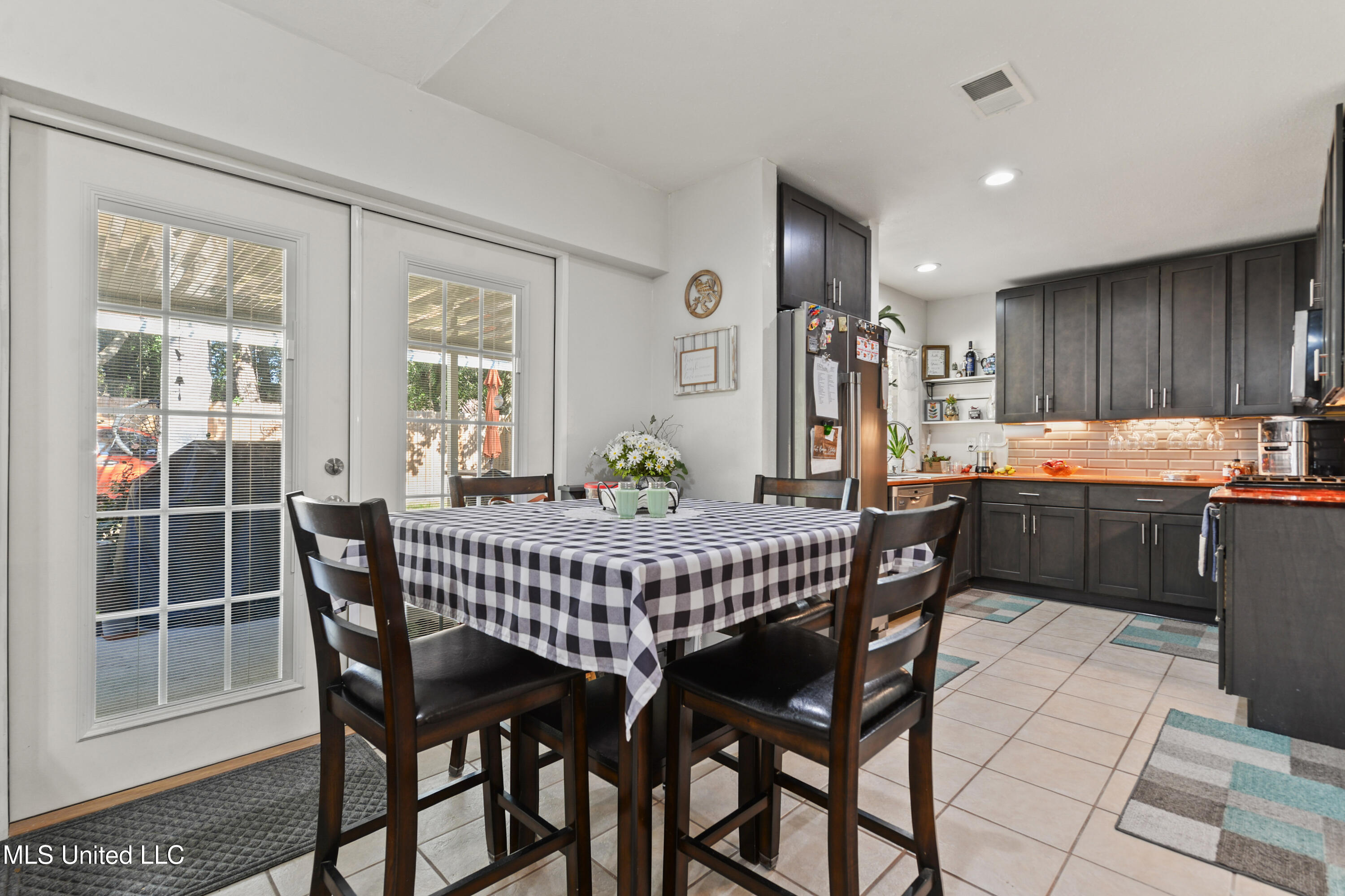 1214 Lancelot Lane Property Photo 12