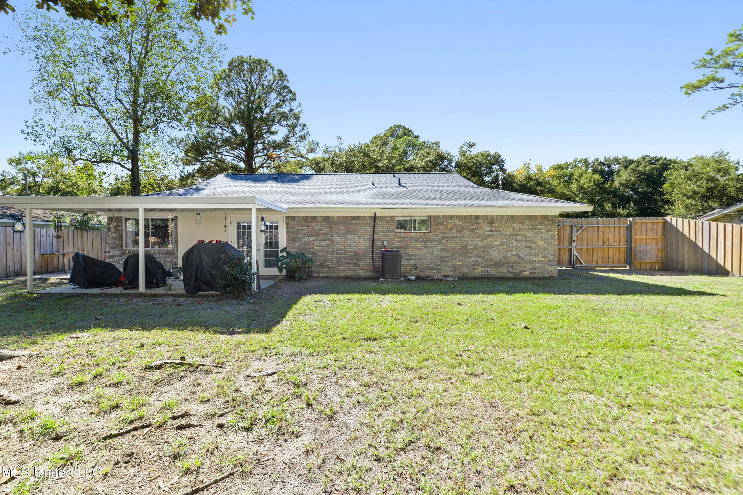 1214 Lancelot Lane Property Photo 24