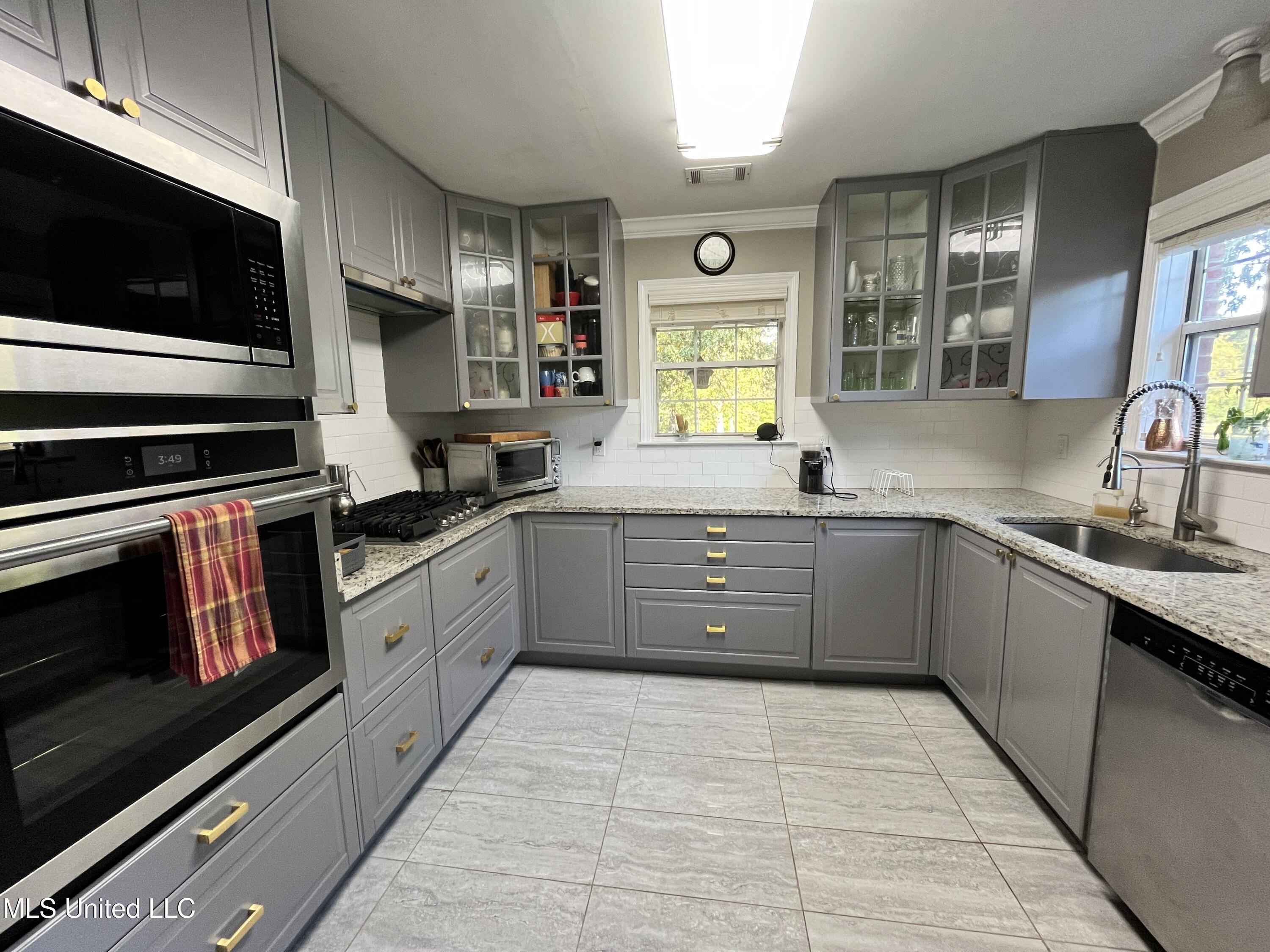 5816 N Rolling Pine Drive Property Photo 15