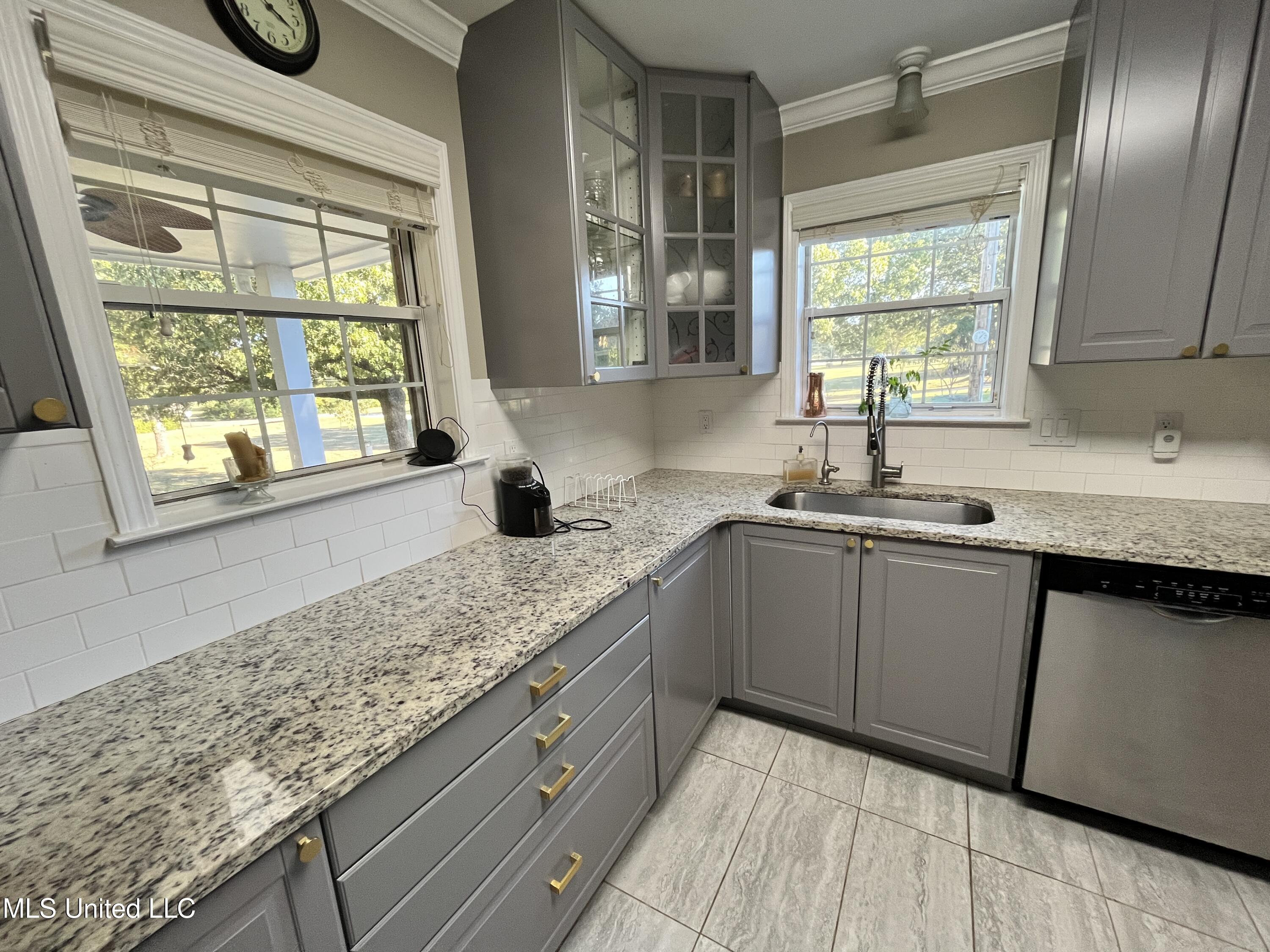 5816 N Rolling Pine Drive Property Photo 16