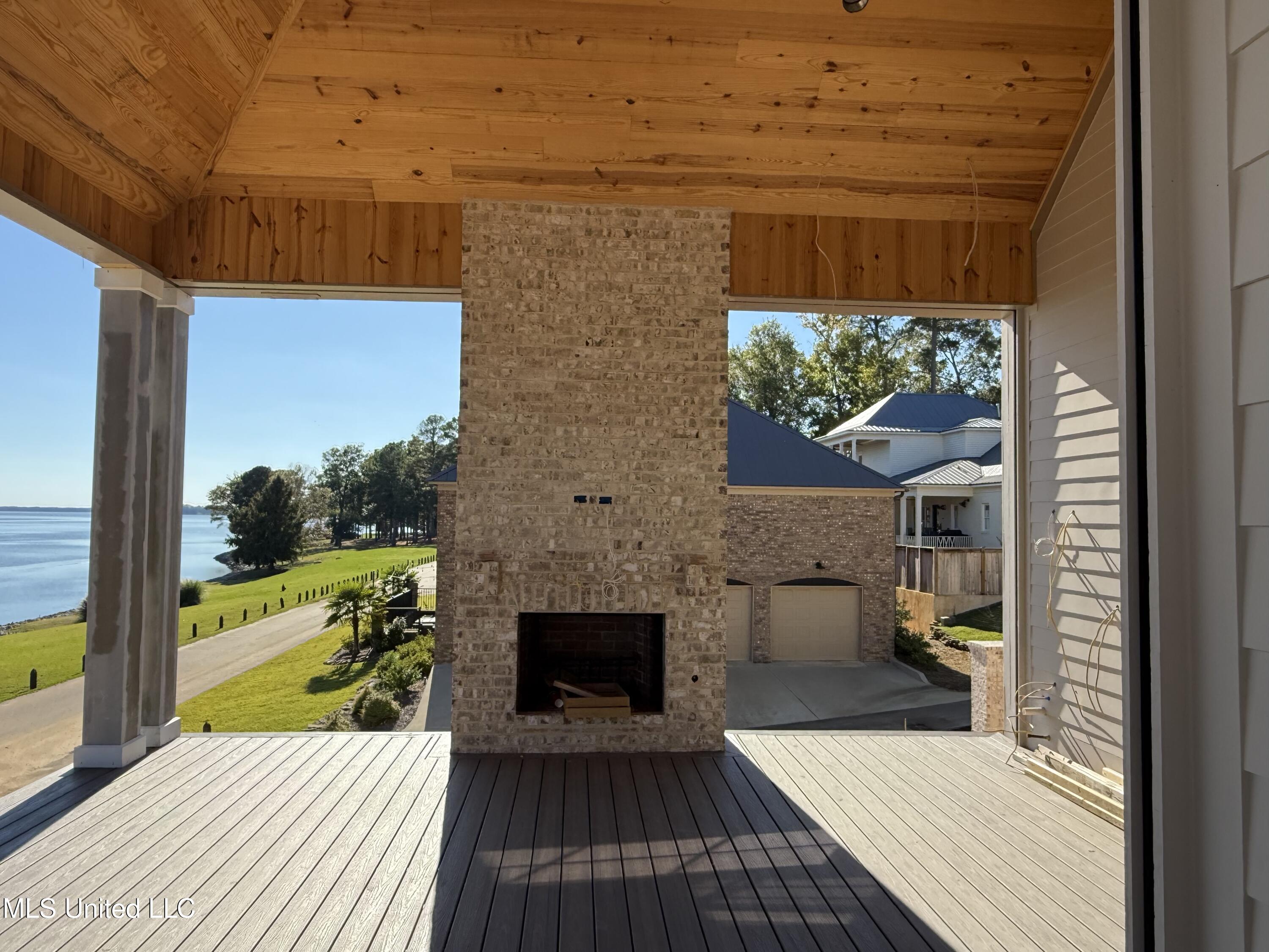 136 Old Trace Road Property Photo 9