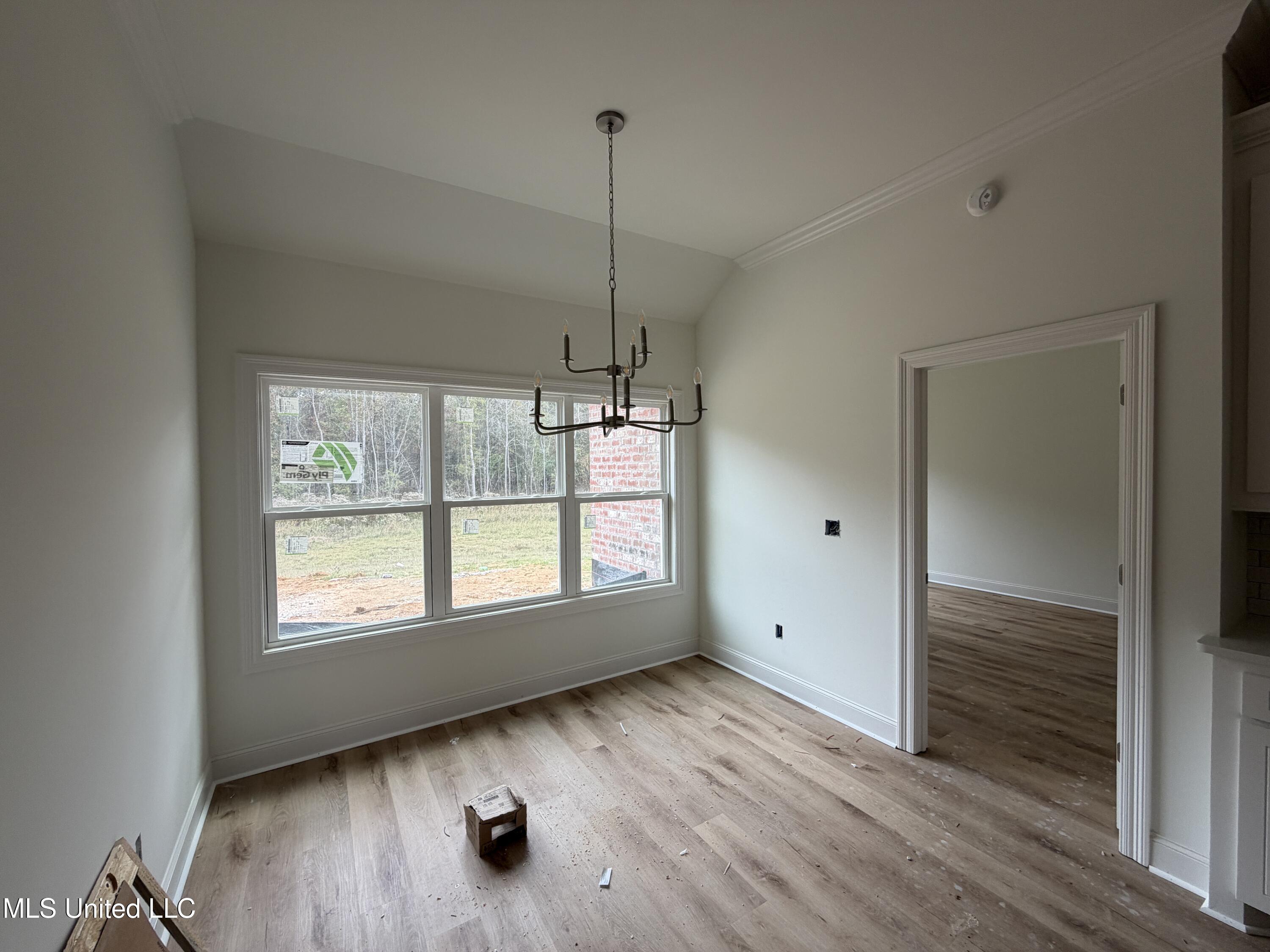 211 Anderson Oaks Drive Property Photo 7