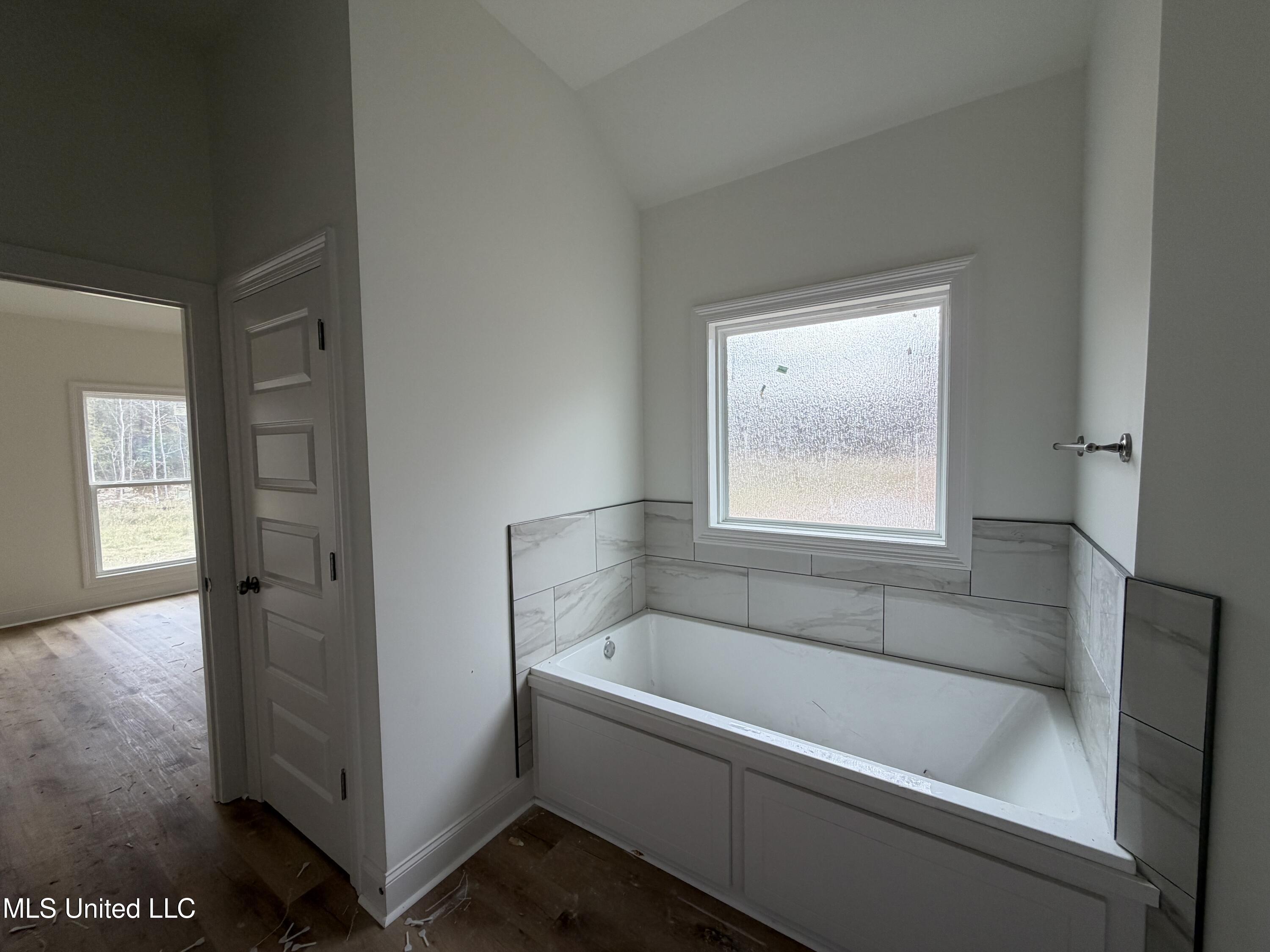 211 Anderson Oaks Drive Property Photo 18