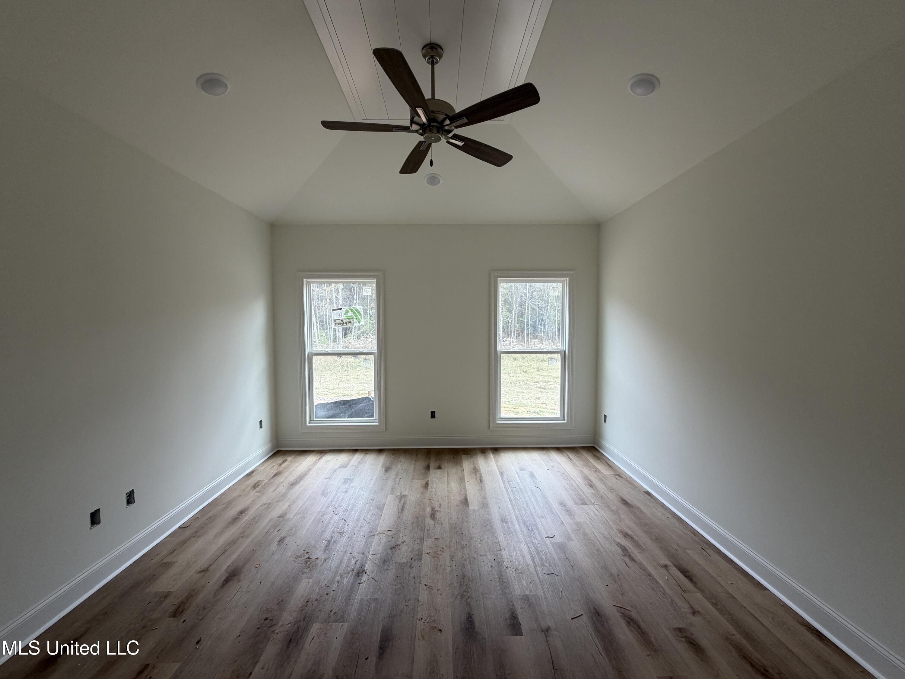 211 Anderson Oaks Drive Property Photo 19