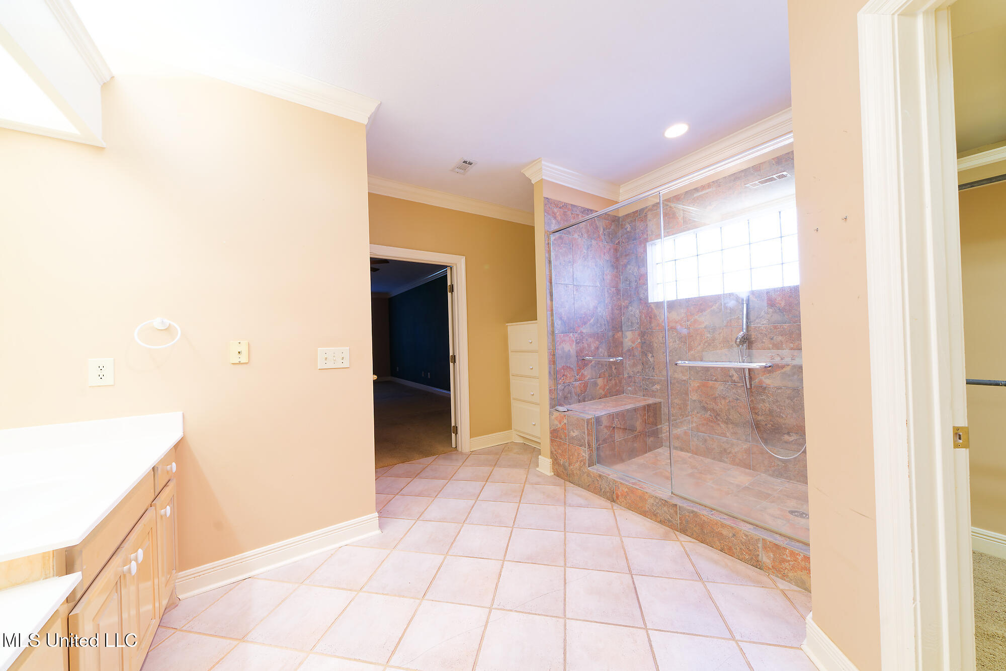 902 Oak Trail Property Photo 14