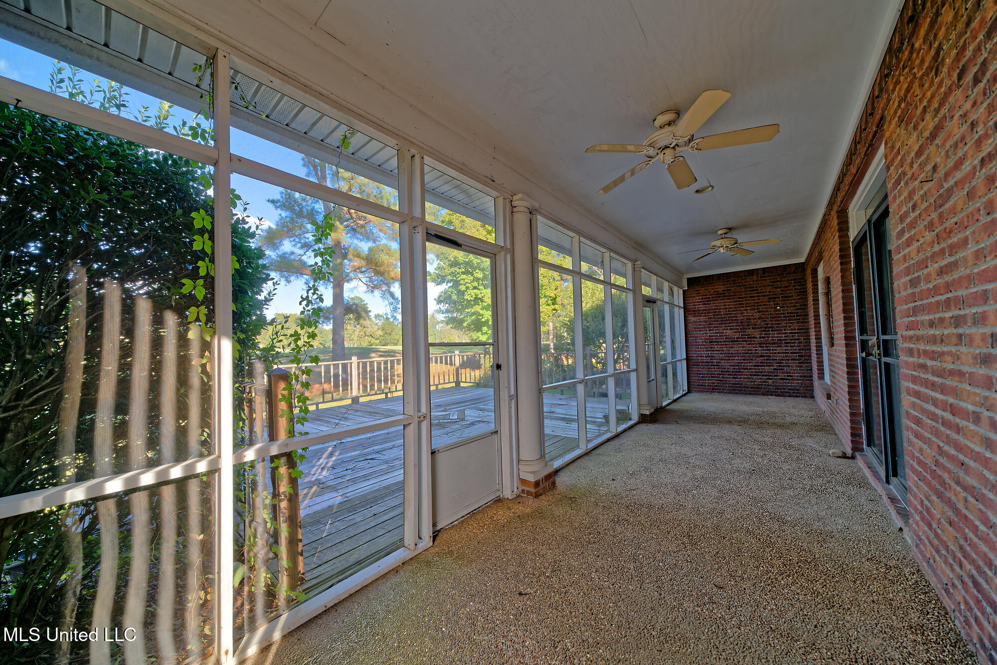 902 Oak Trail Property Photo 21