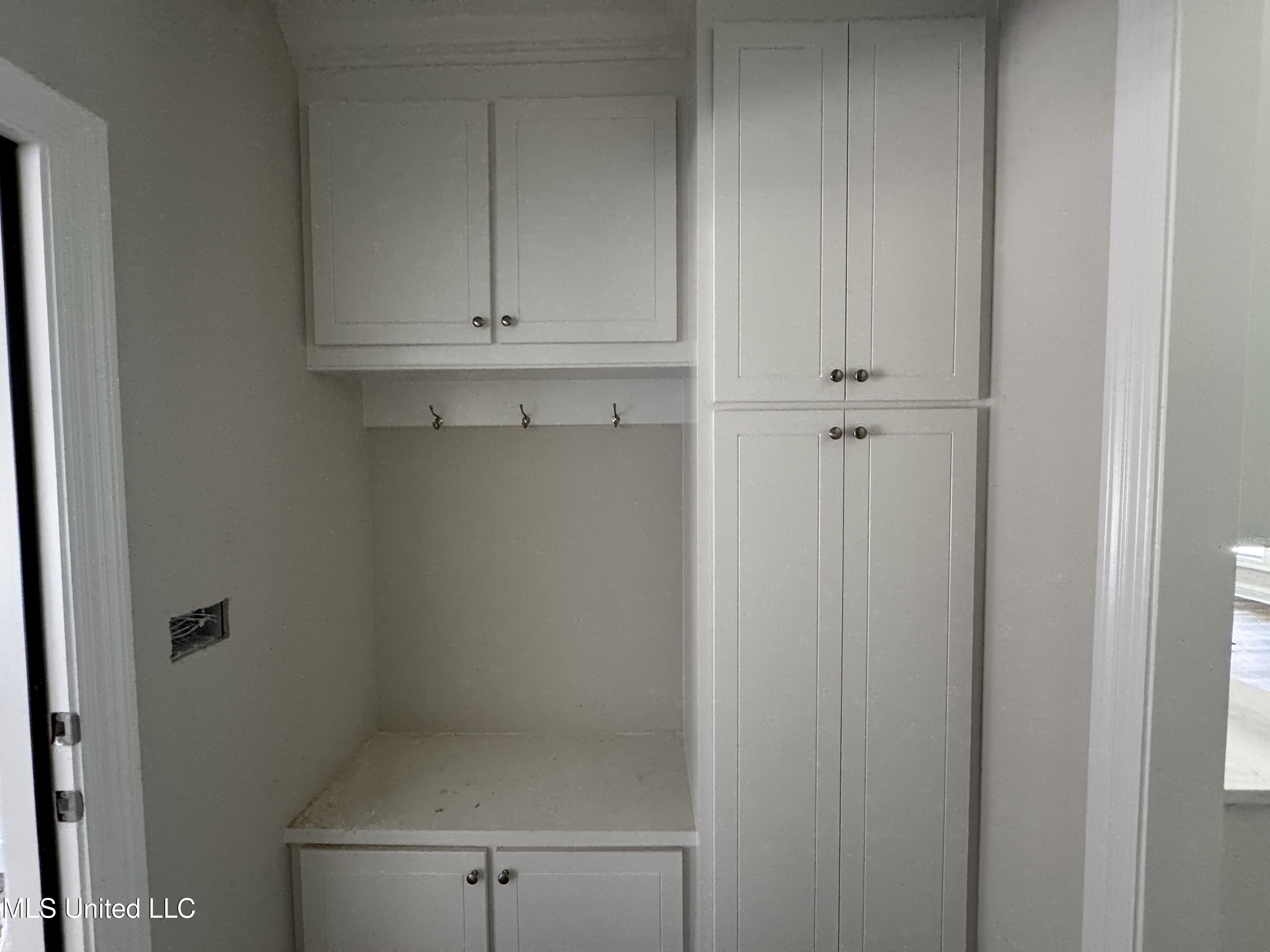 213 Anderson Oaks Drive Property Photo 16