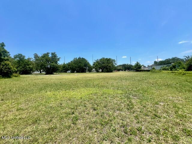 1851 Pass Road Property Photo 3