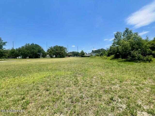 1851 Pass Road Property Photo 5