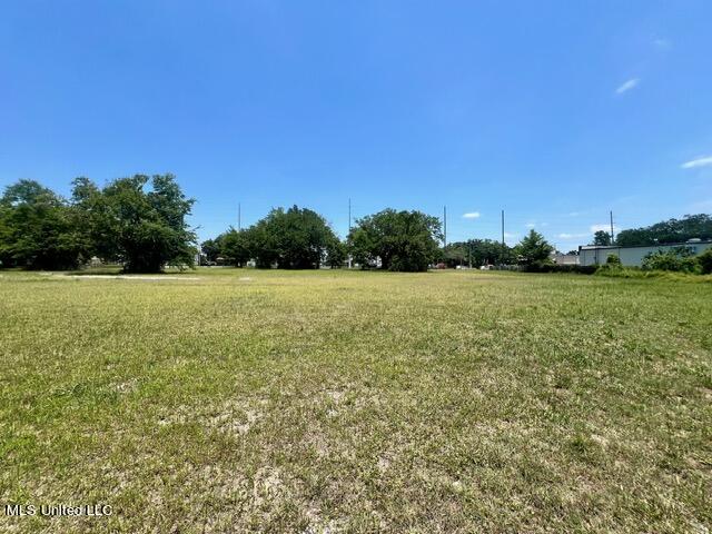 1851 Pass Road Property Photo 8