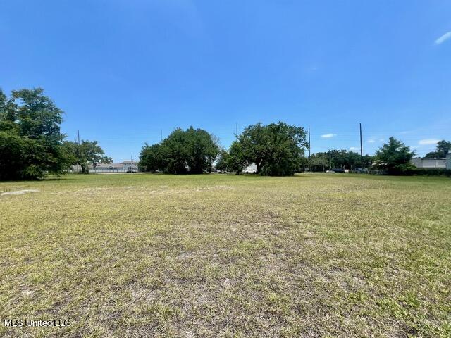 1851 Pass Road Property Photo 9