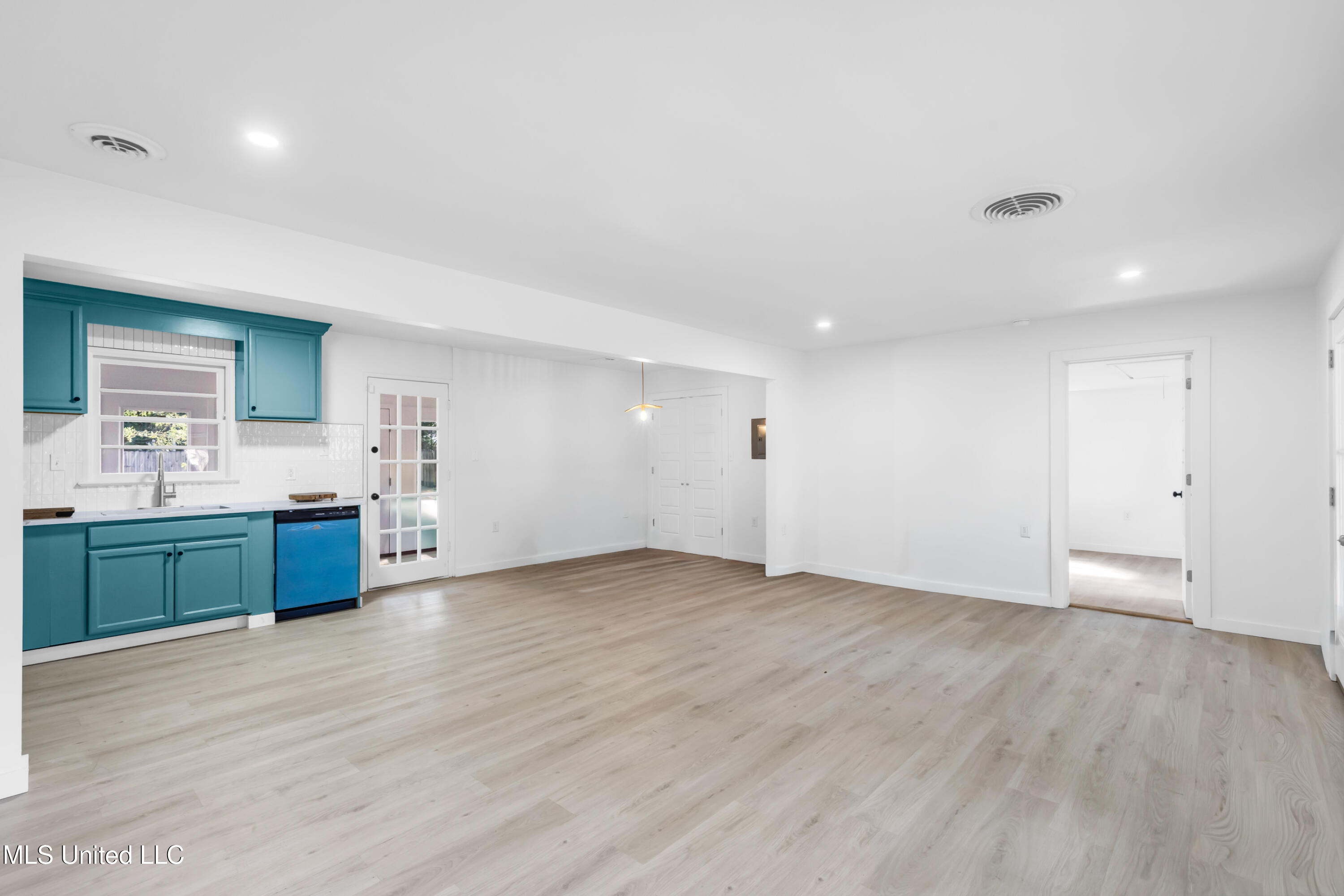 244 Beeman Drive Property Photo 6