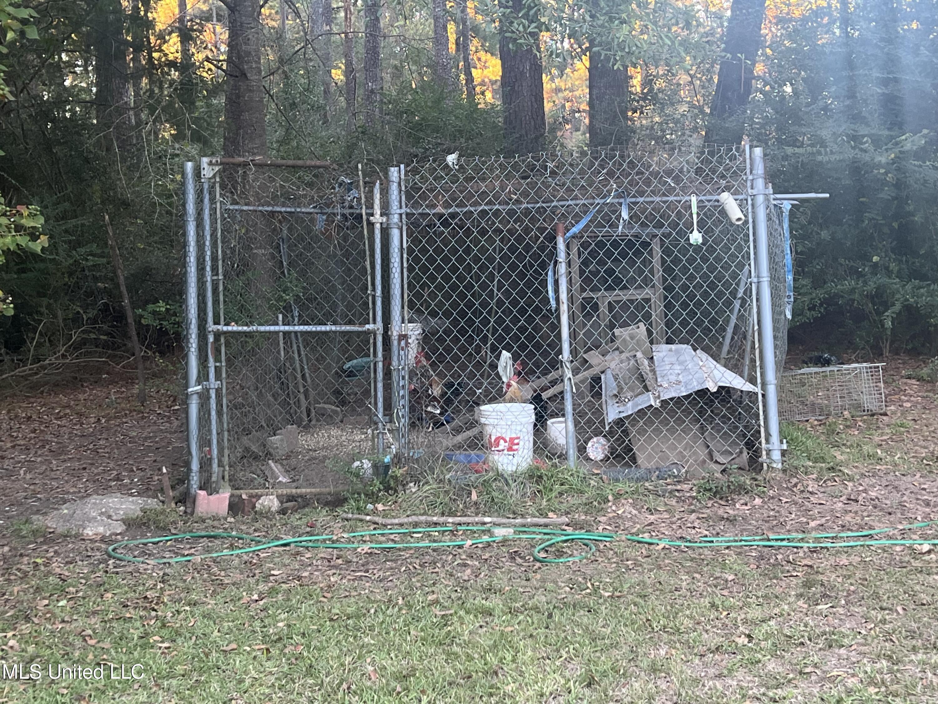 197 Halbert Thames Road Property Photo 14