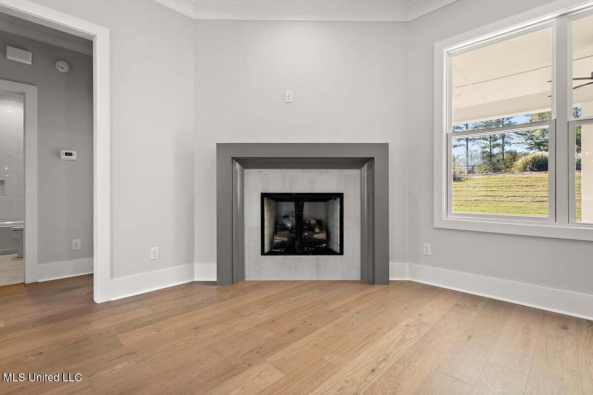 205 Lakecrest Drive Property Photo 12