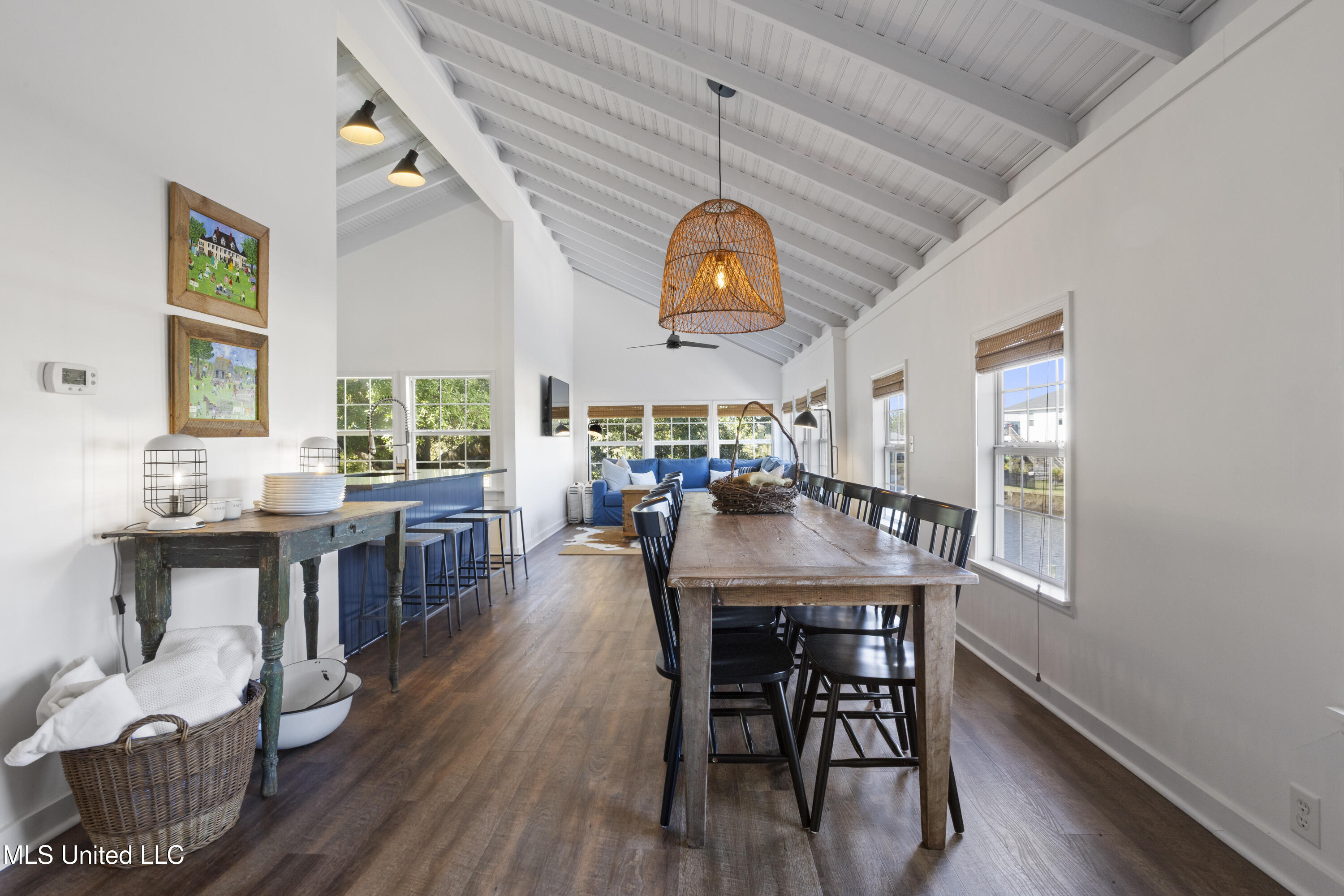 11046 New York Street Property Photo 23