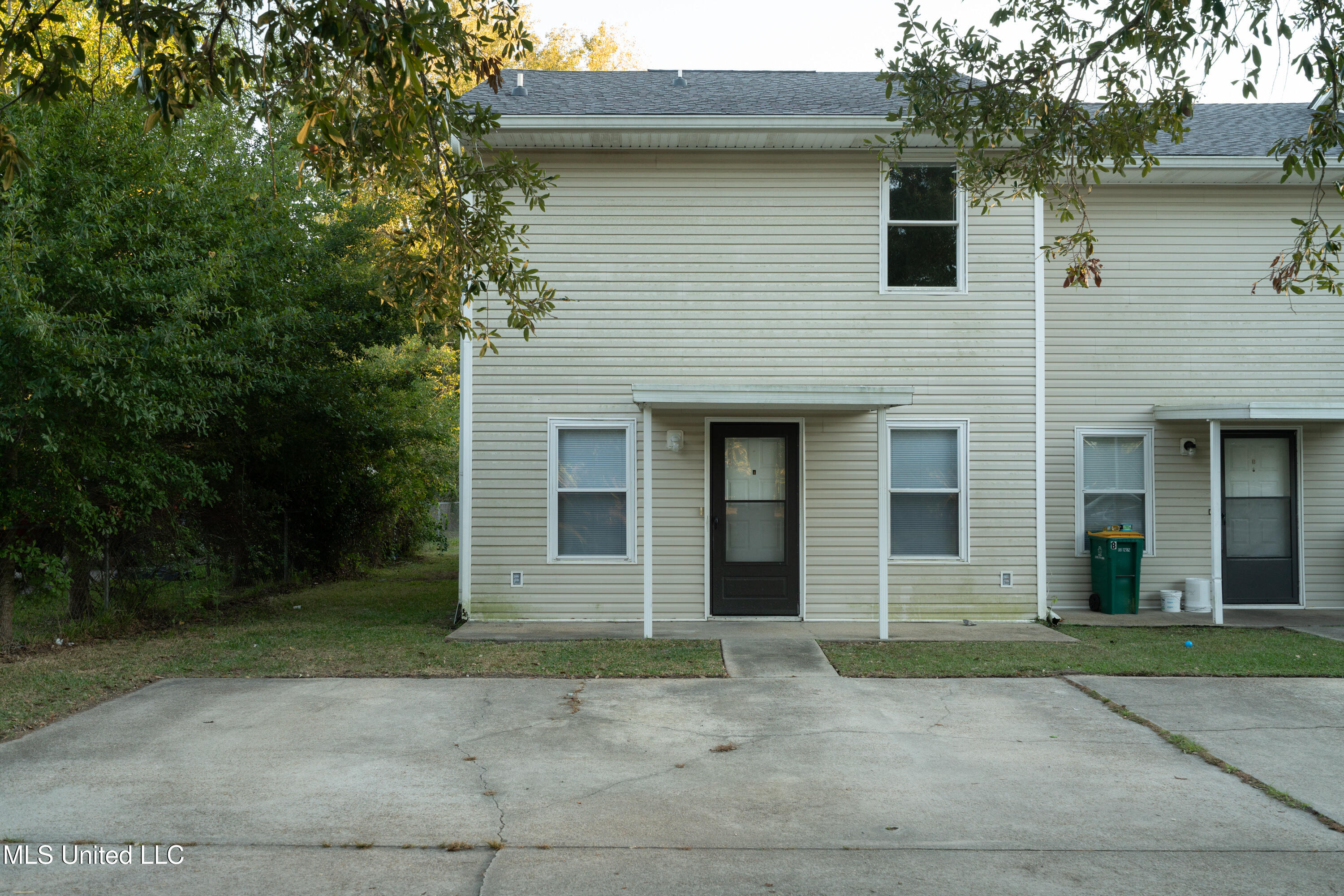 20111 Daugherty Road Property Photo 1