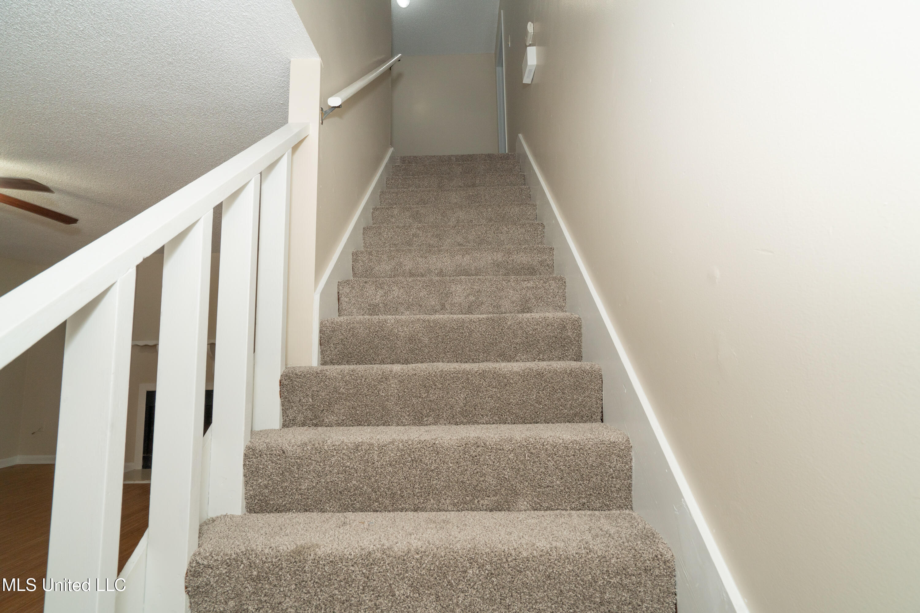 20111 Daugherty Road Property Photo 9