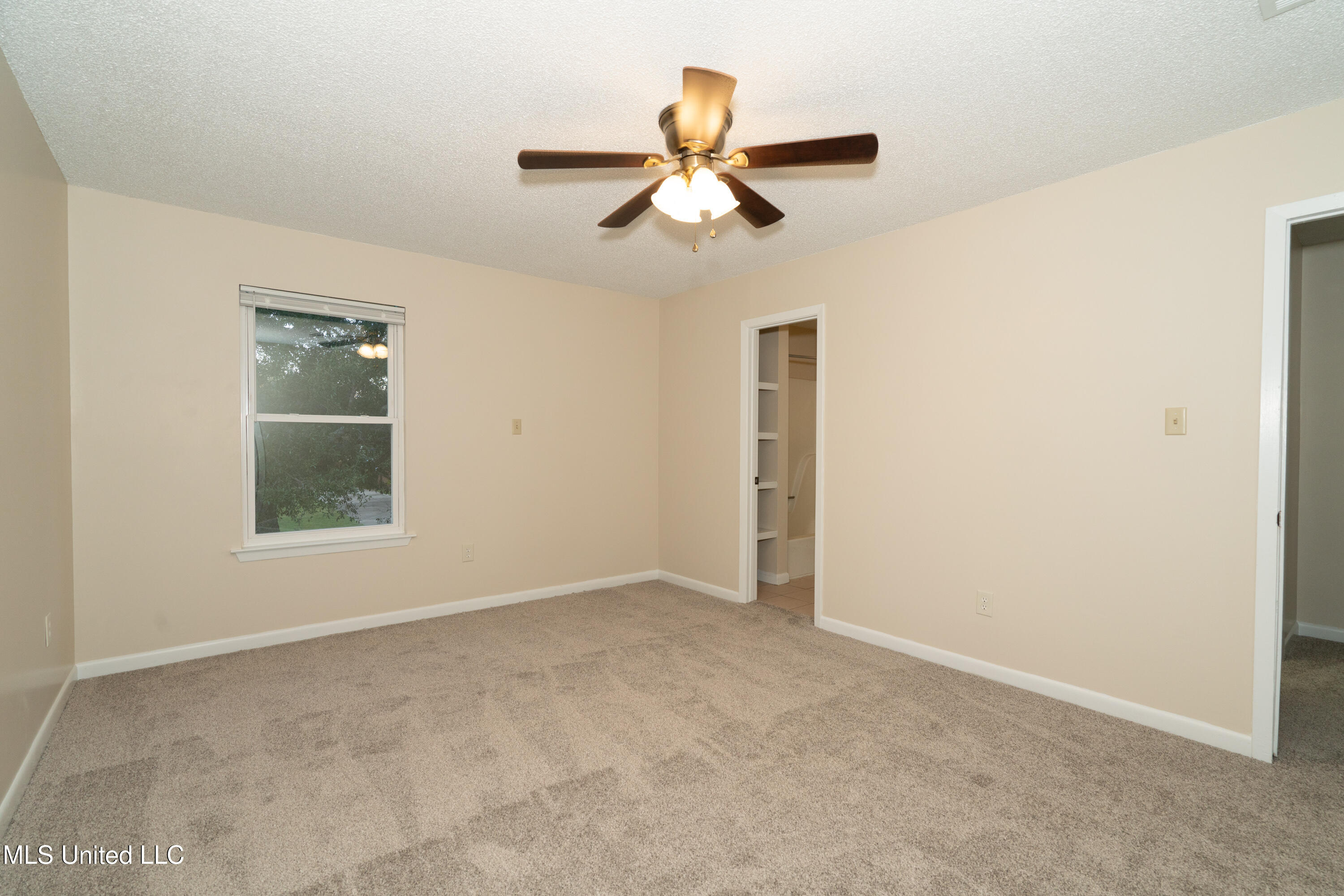 20111 Daugherty Road Property Photo 10