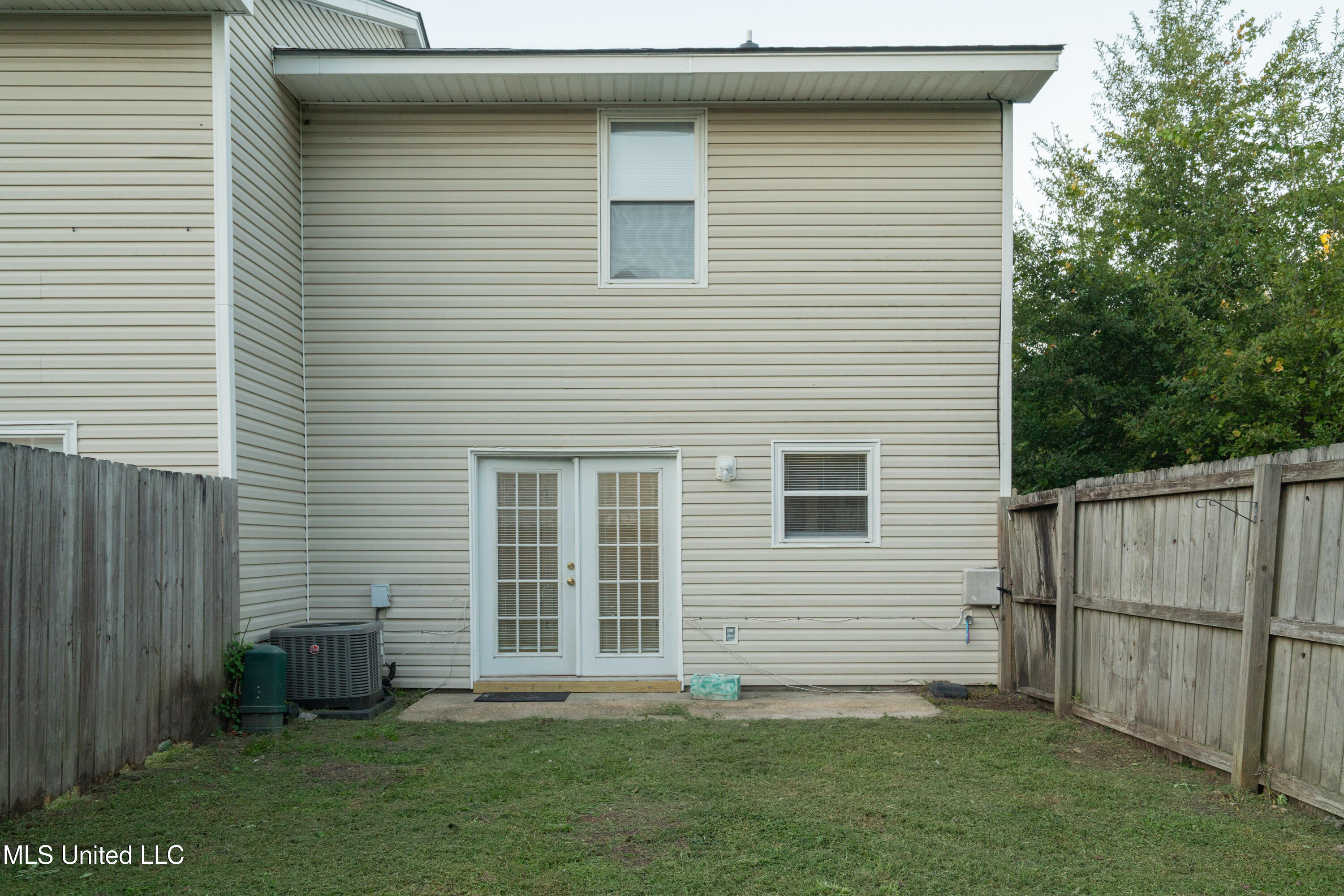 20111 Daugherty Road Property Photo 13