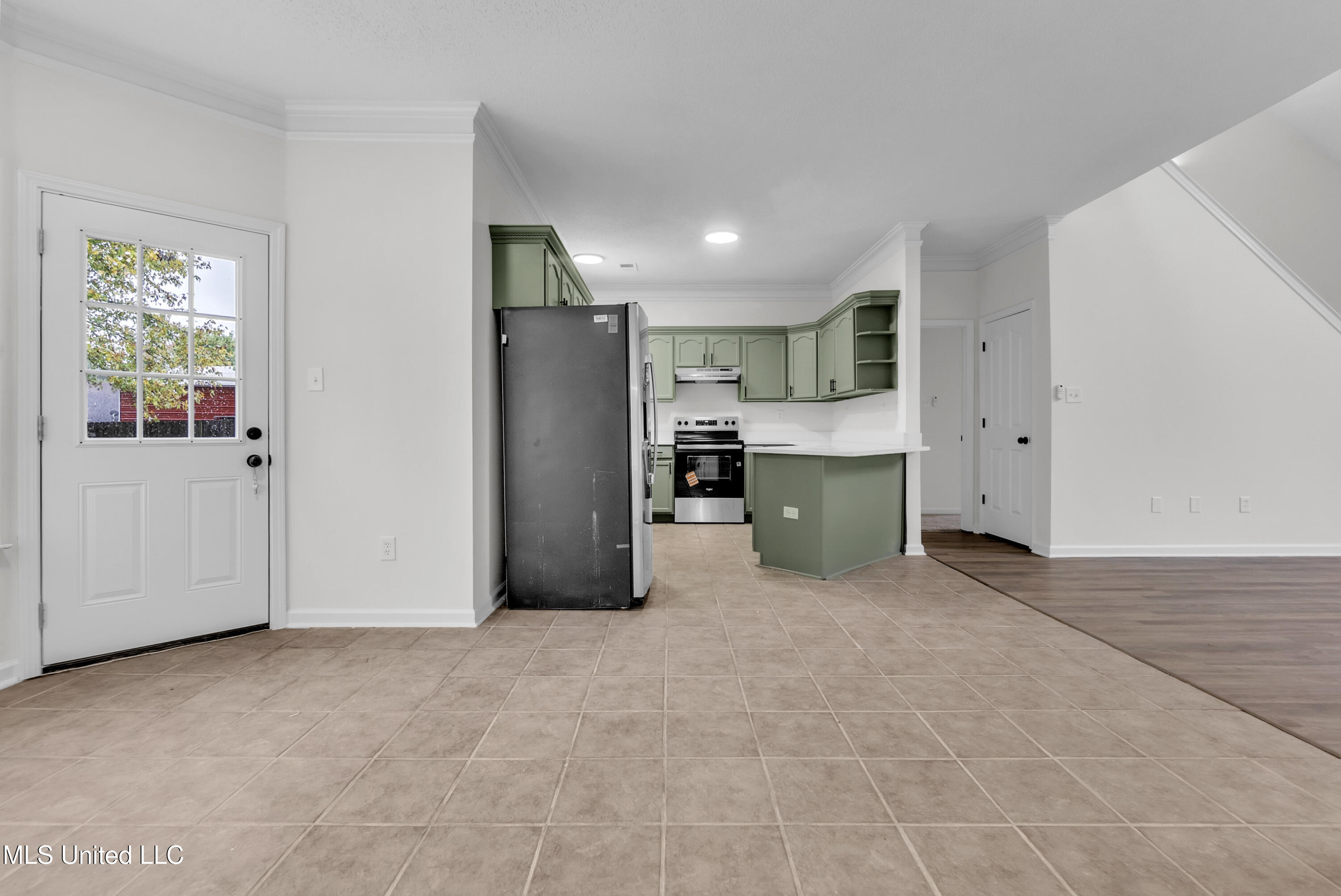 959 Scotch Pine Cove Property Photo 7