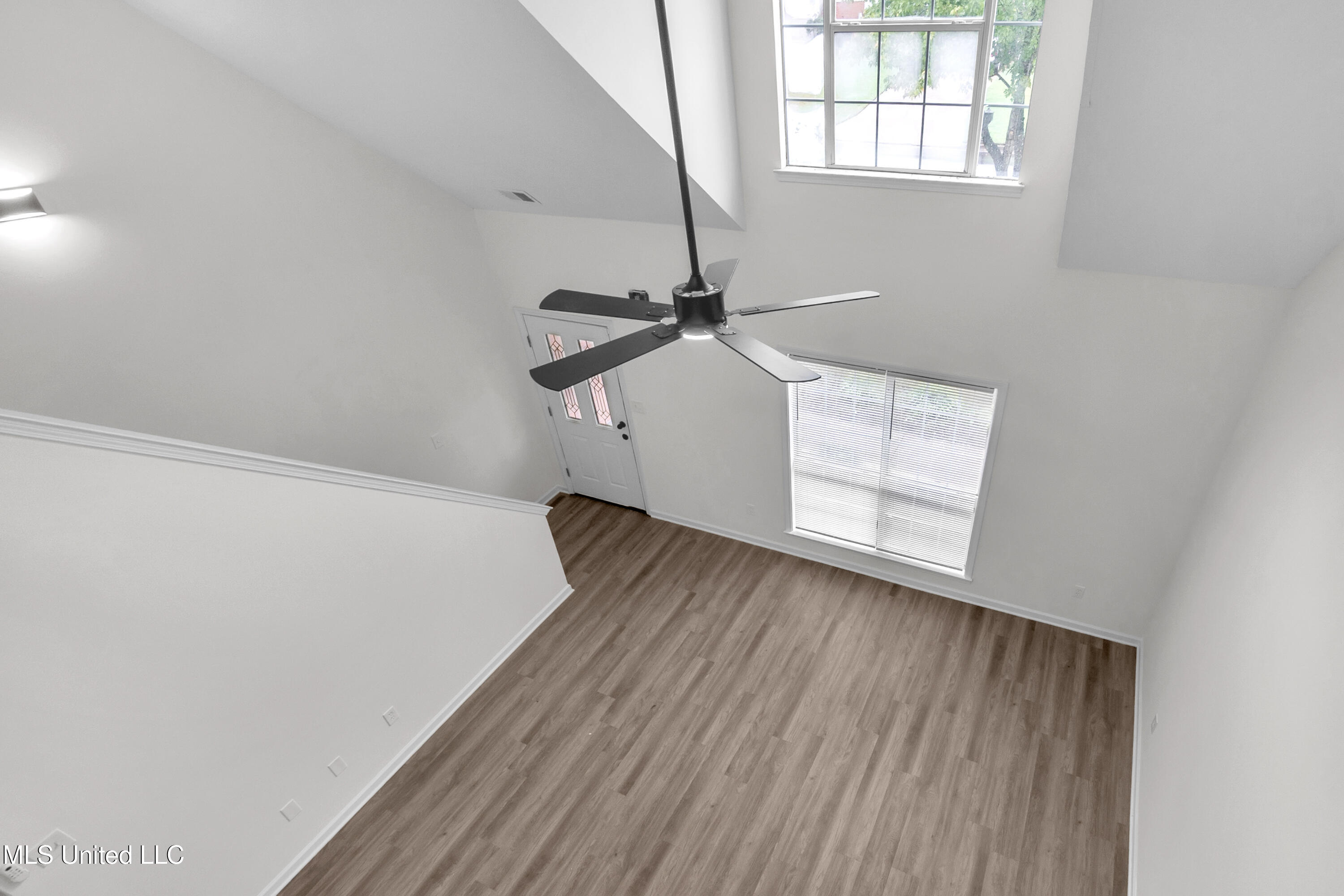 959 Scotch Pine Cove Property Photo 31