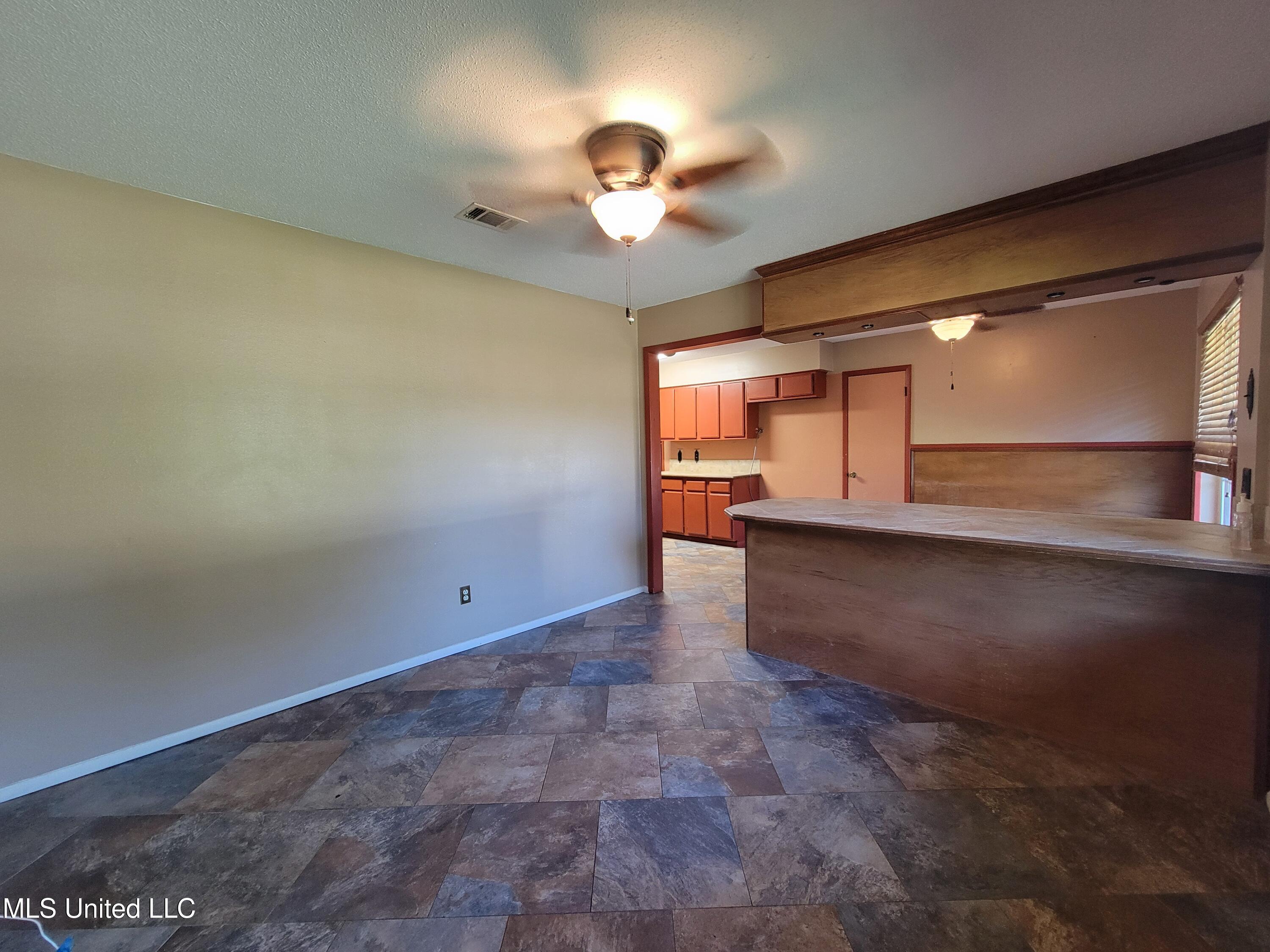 3954 River Pine Drive Property Photo 7