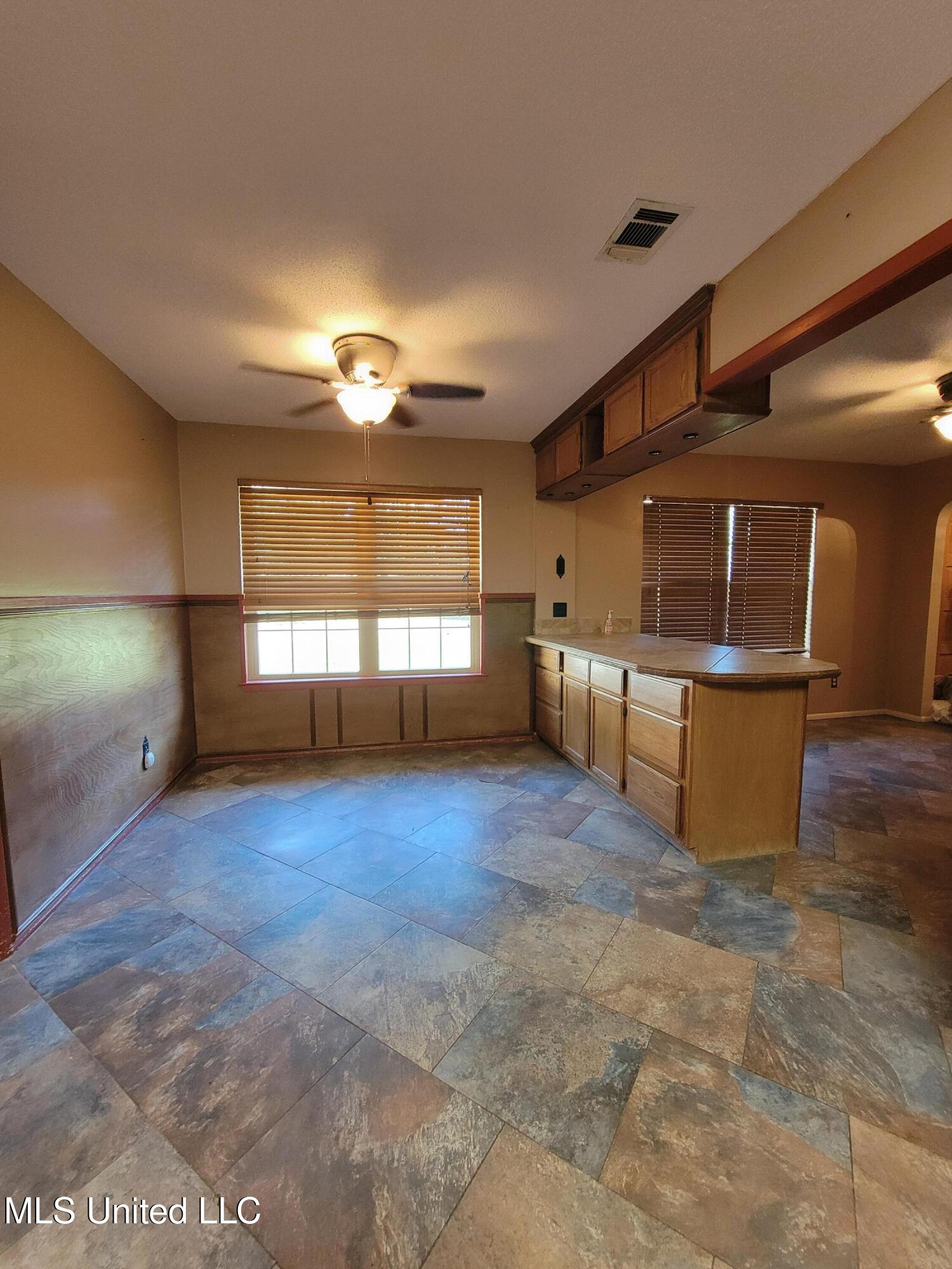 3954 River Pine Drive Property Photo 9