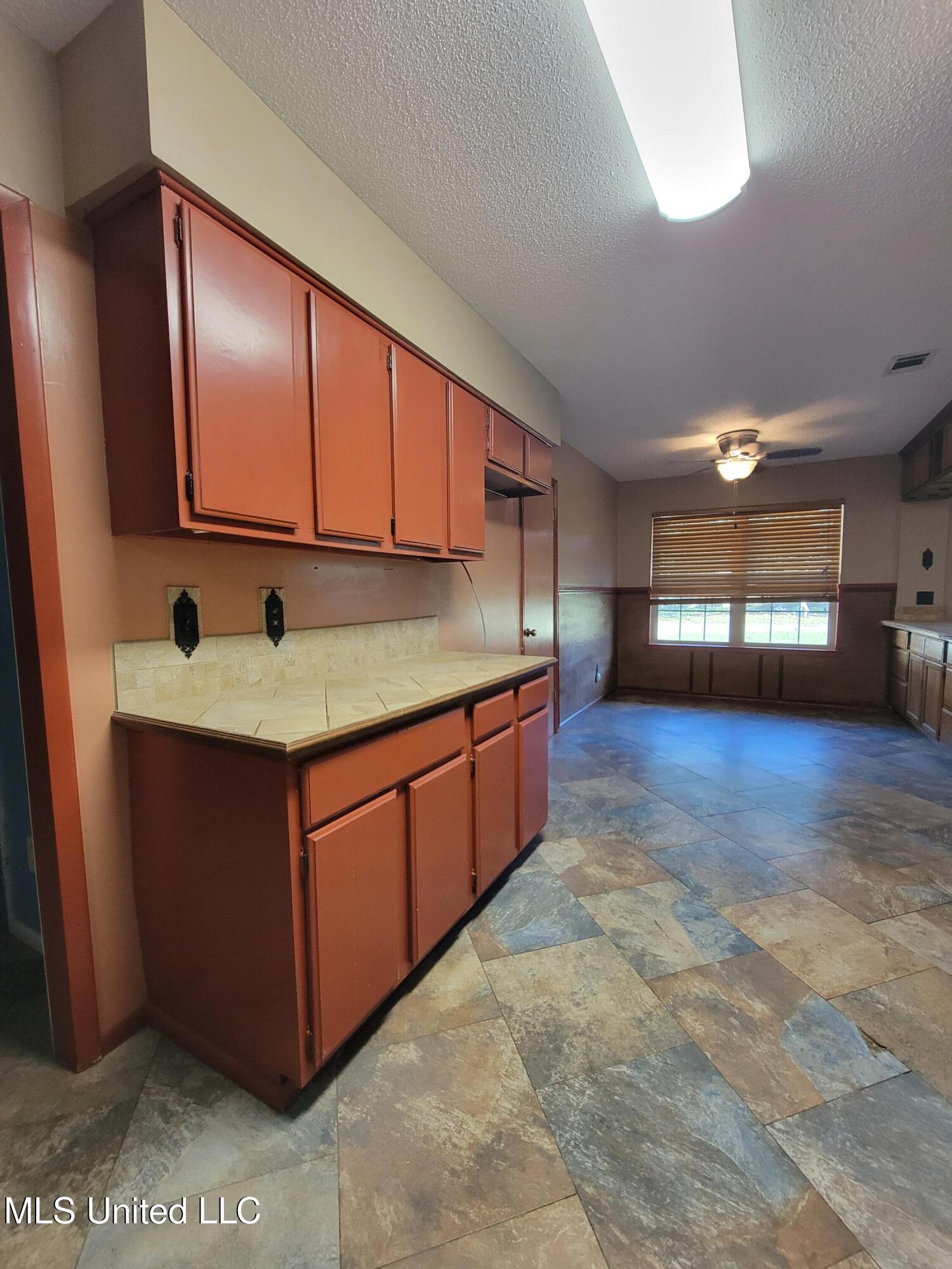 3954 River Pine Drive Property Photo 13