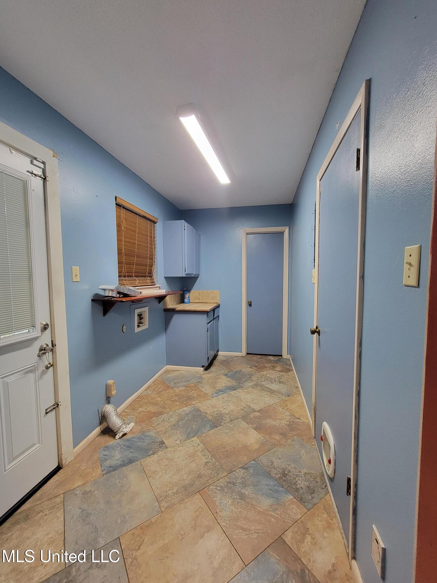 3954 River Pine Drive Property Photo 14