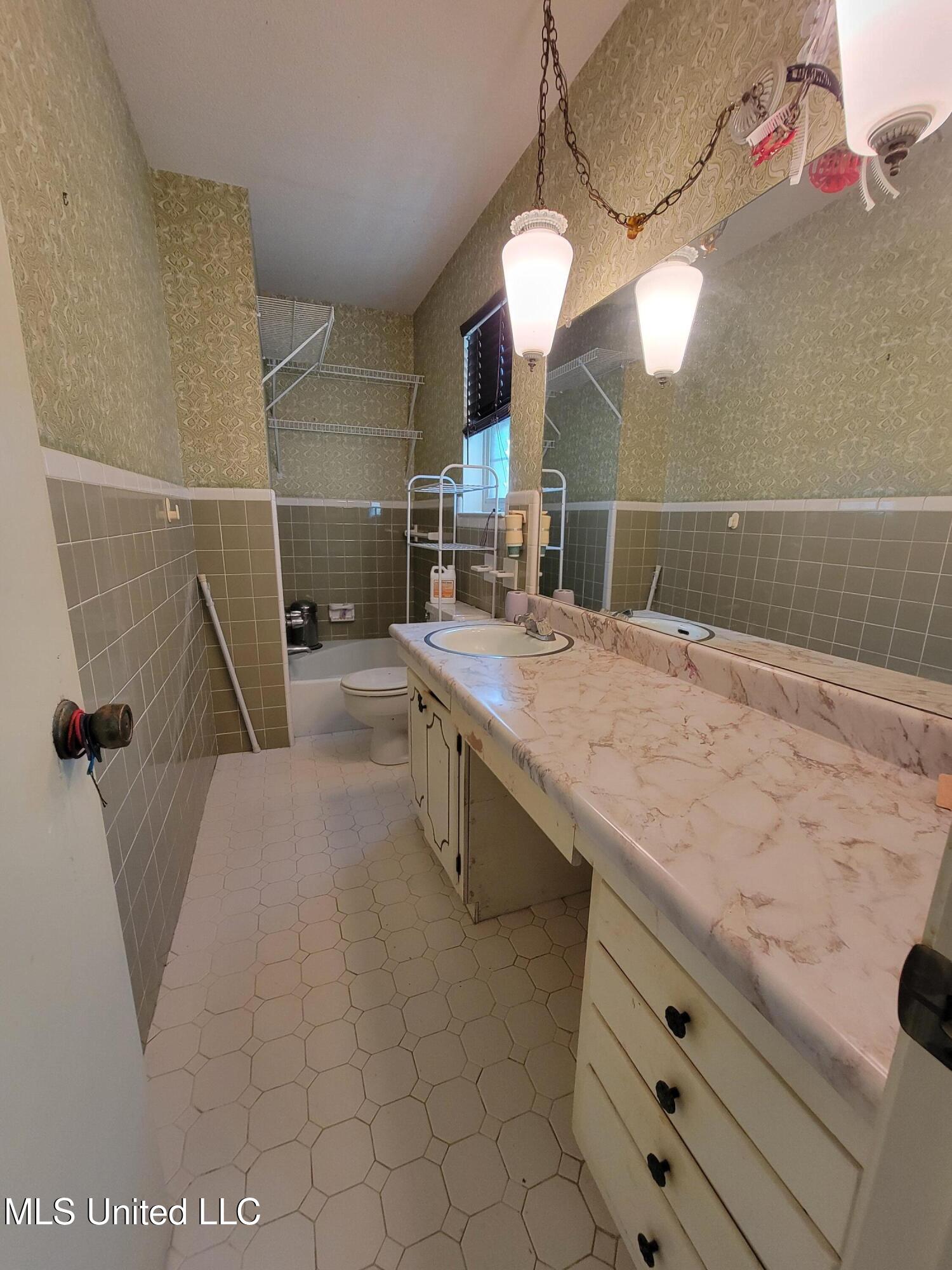 3954 River Pine Drive Property Photo 27