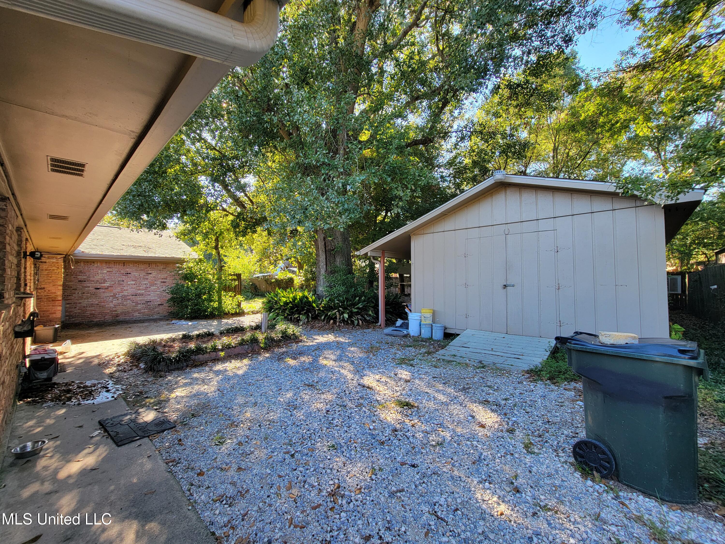 3954 River Pine Drive Property Photo 31