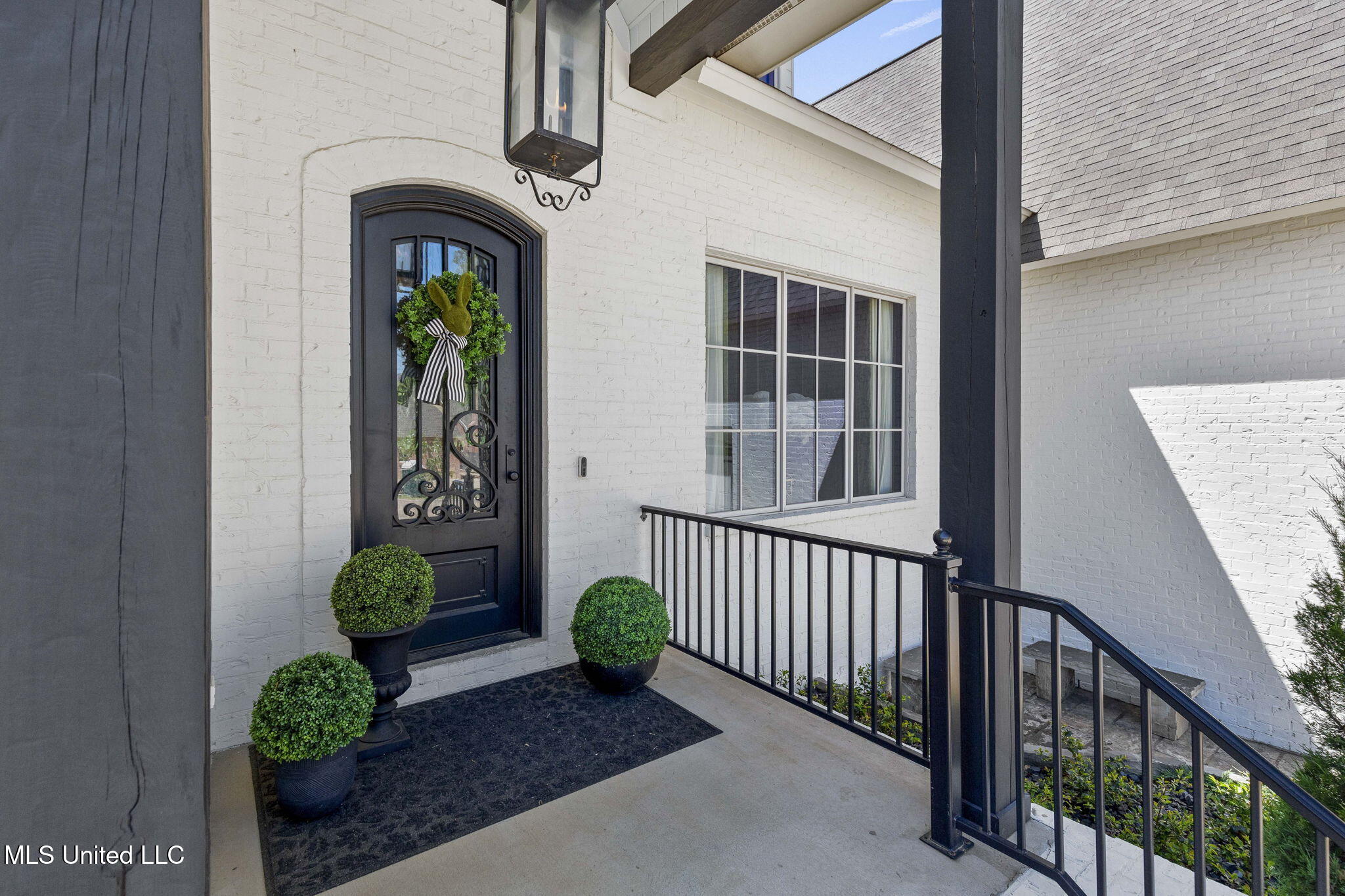 323 Penrose Place Property Photo 10