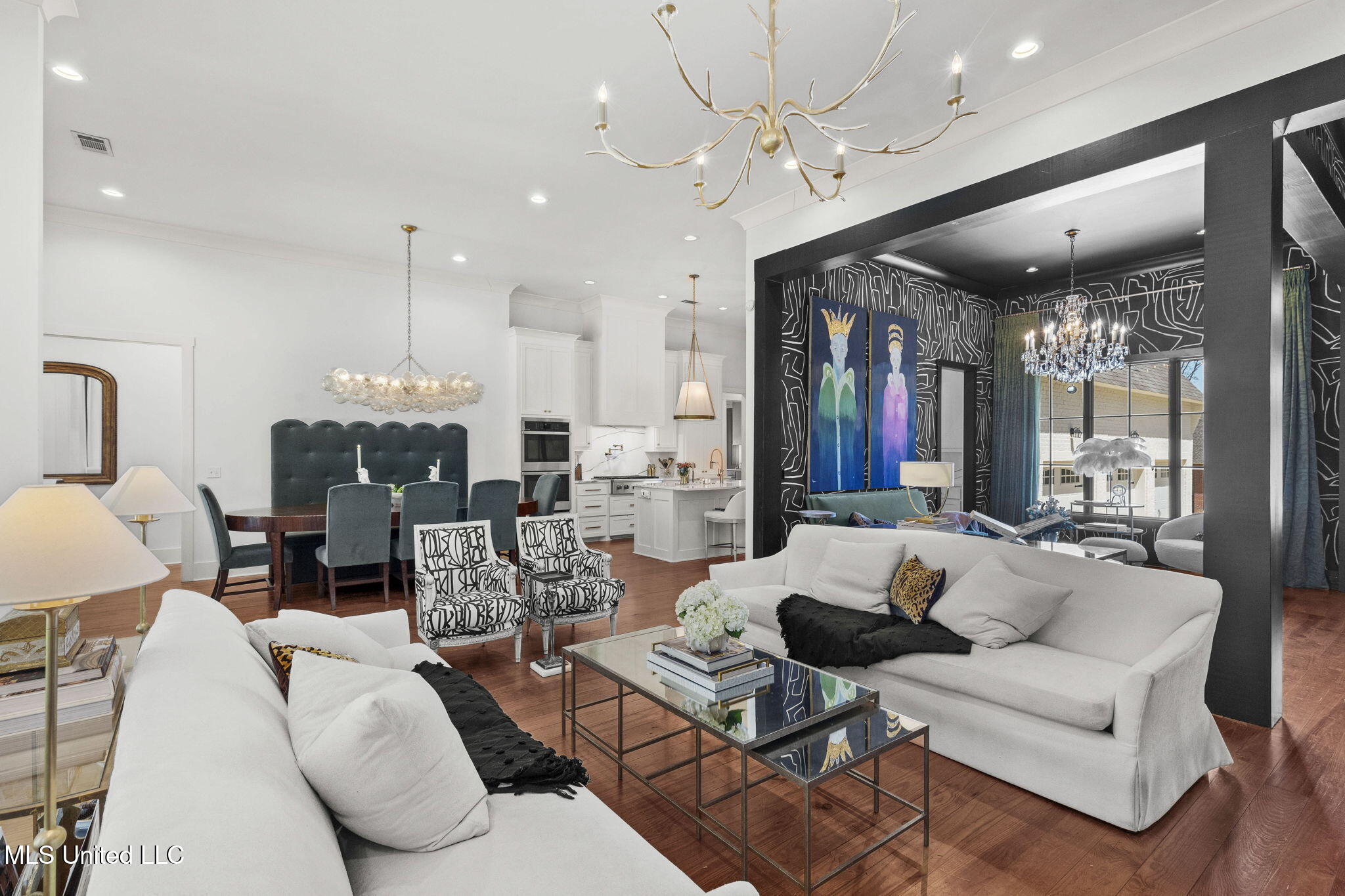 323 Penrose Place Property Photo 15