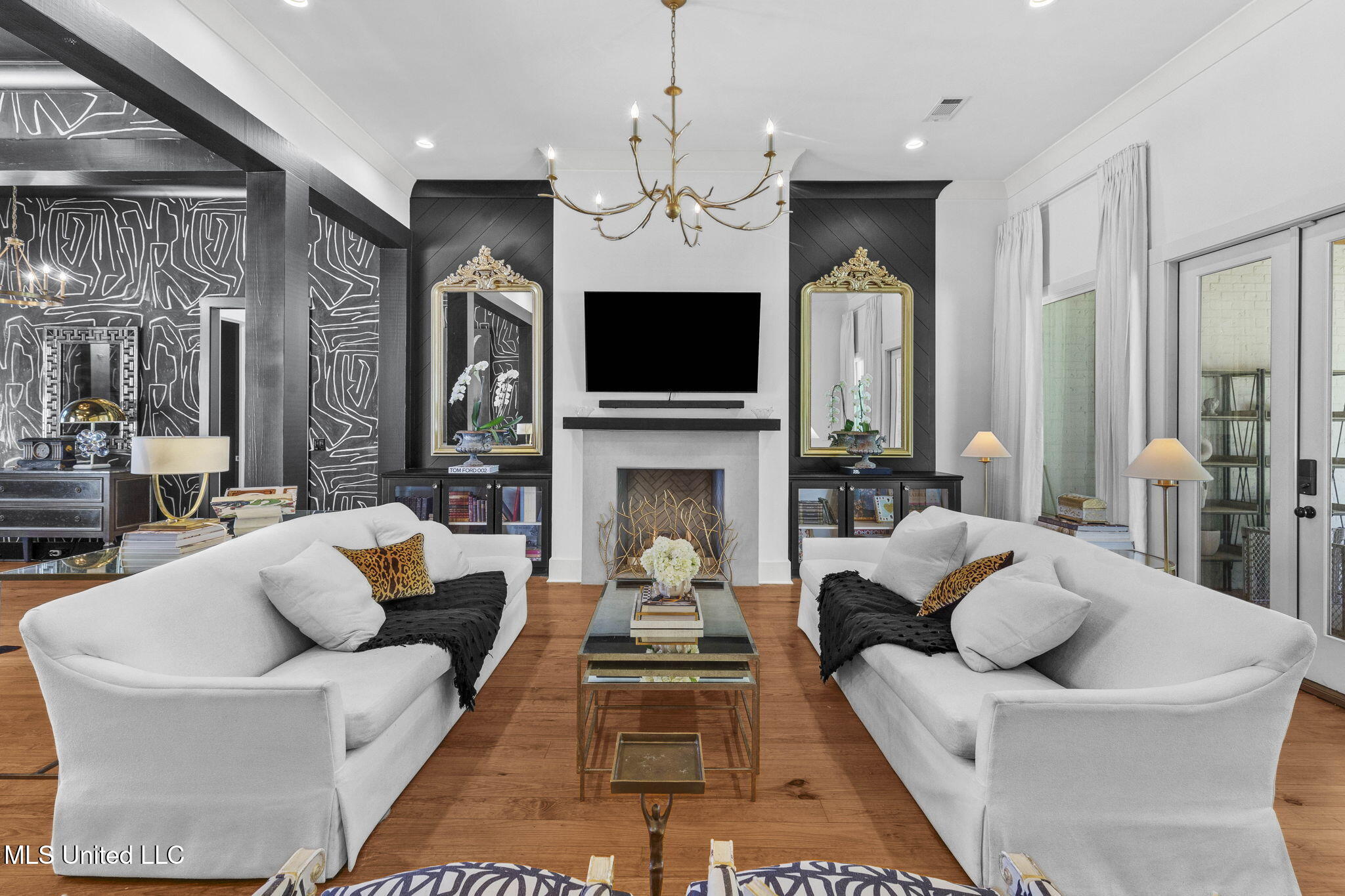 323 Penrose Place Property Photo 17