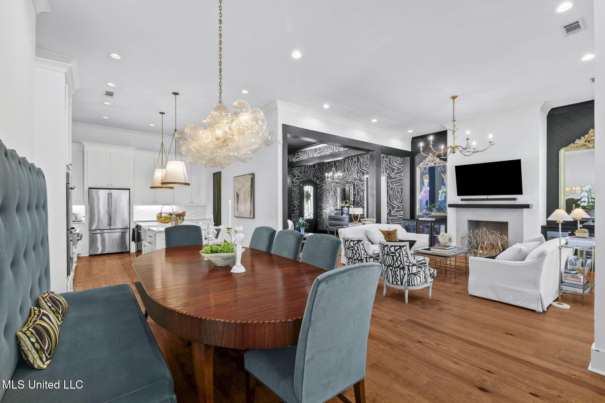 323 Penrose Place Property Photo 18