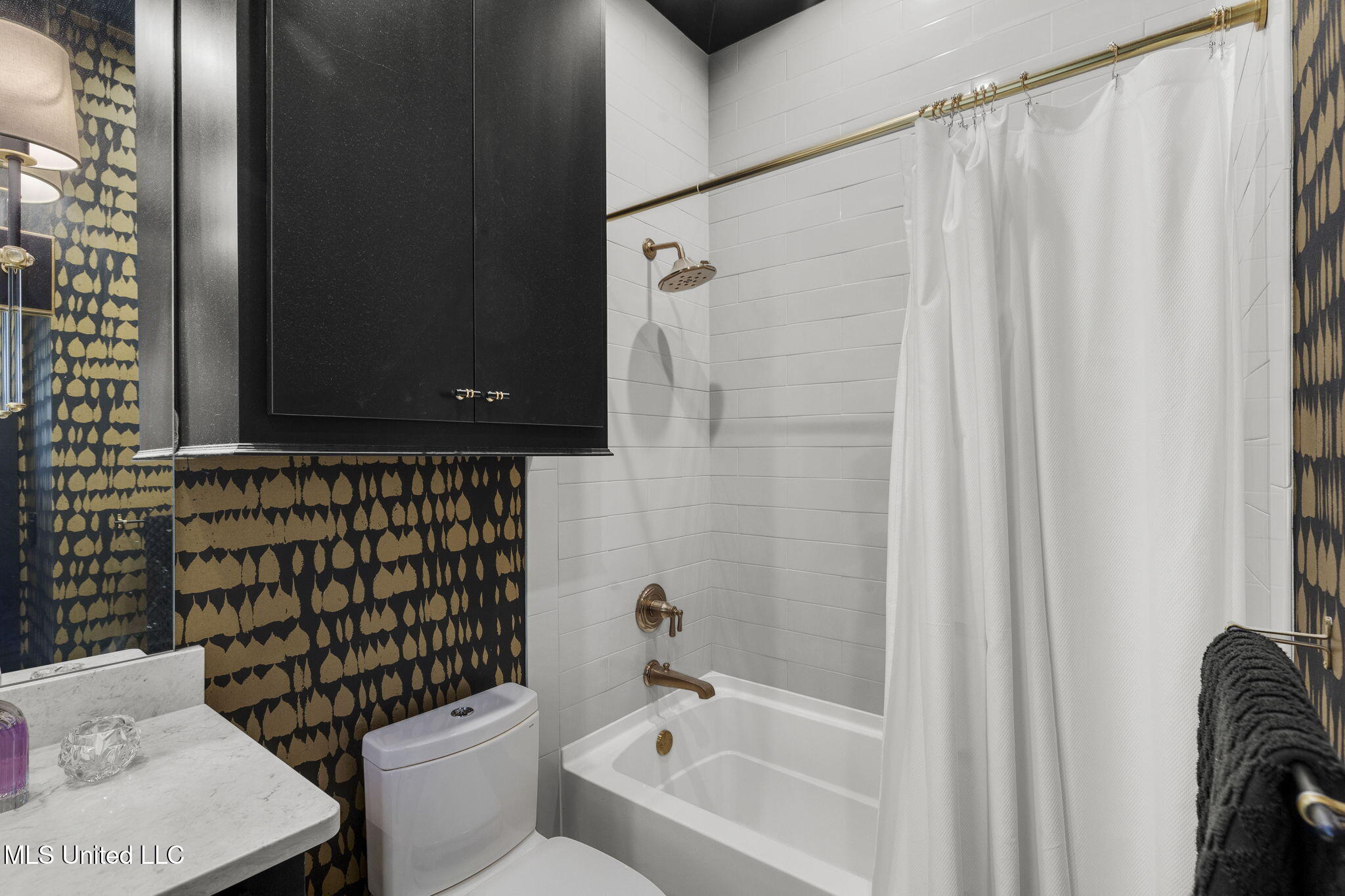 323 Penrose Place Property Photo 39