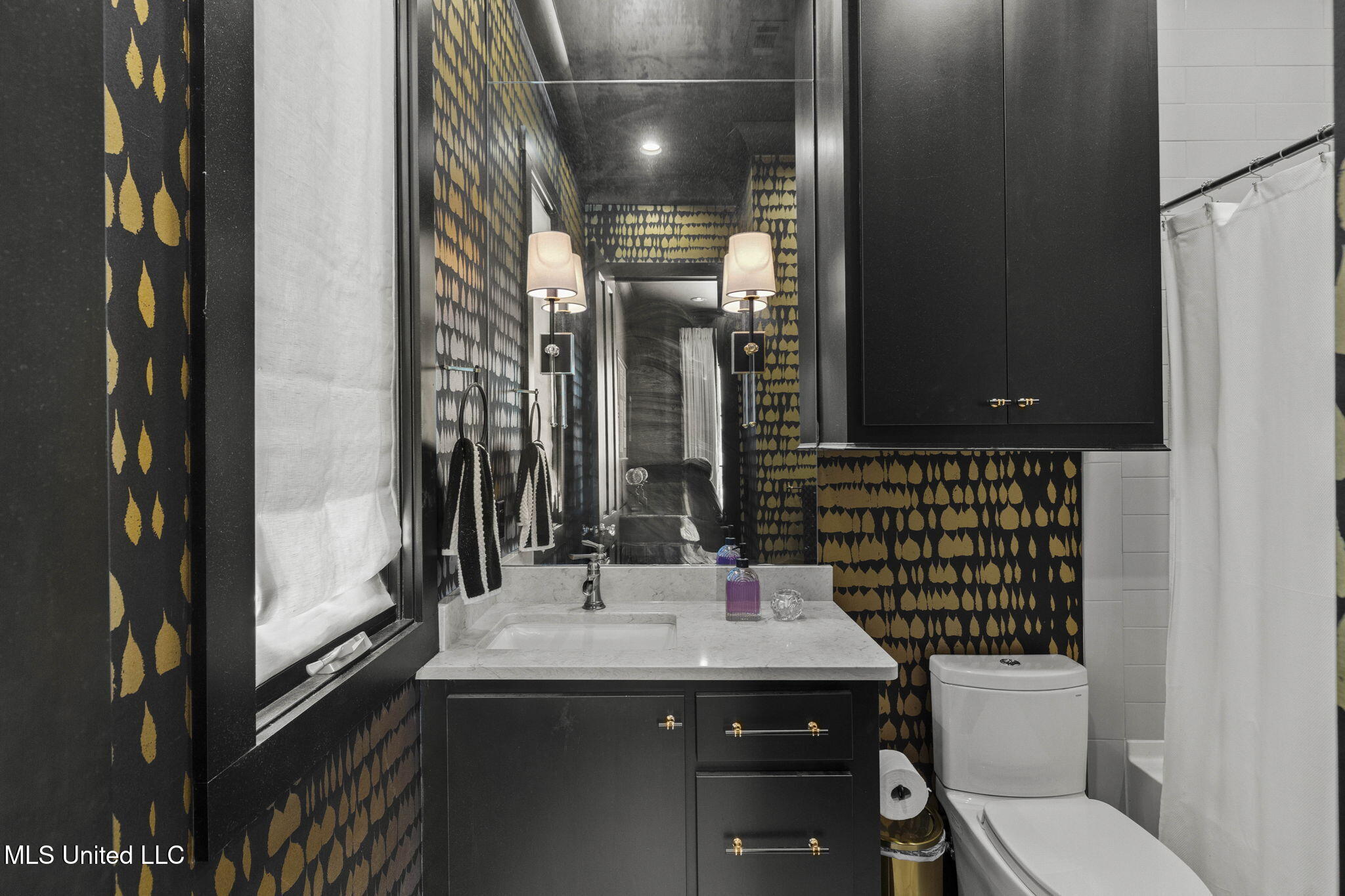 323 Penrose Place Property Photo 40