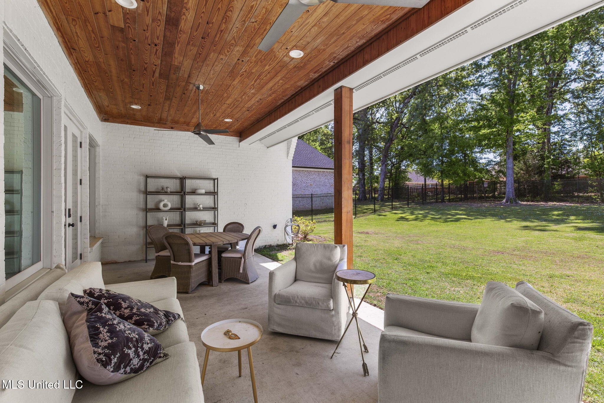 323 Penrose Place Property Photo 52