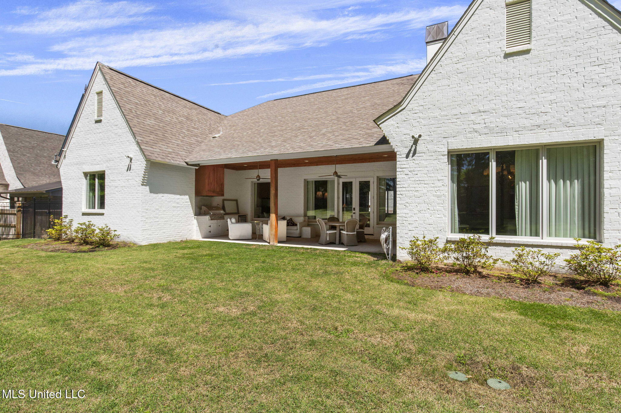 323 Penrose Place Property Photo 54