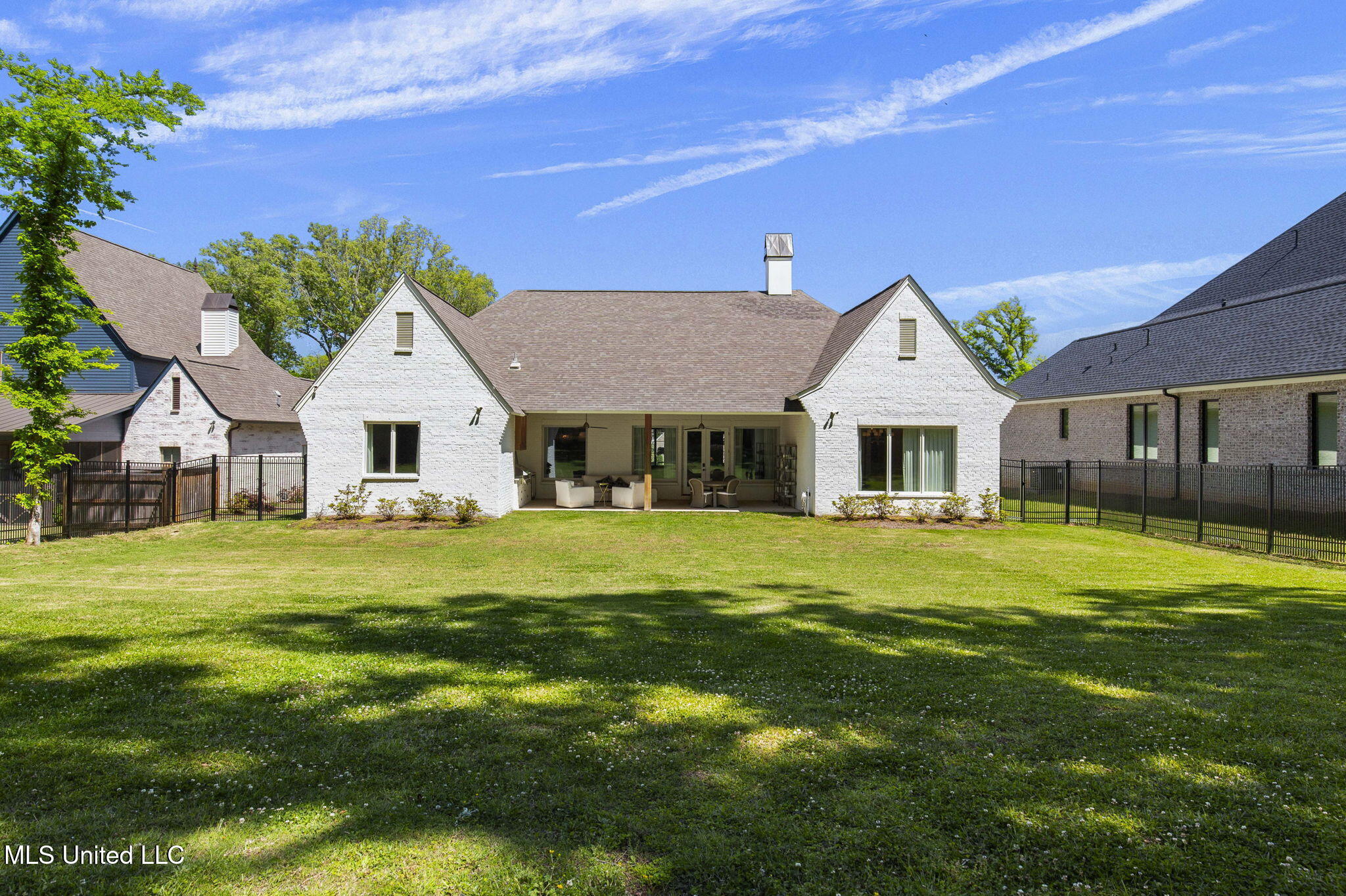 323 Penrose Place Property Photo 55