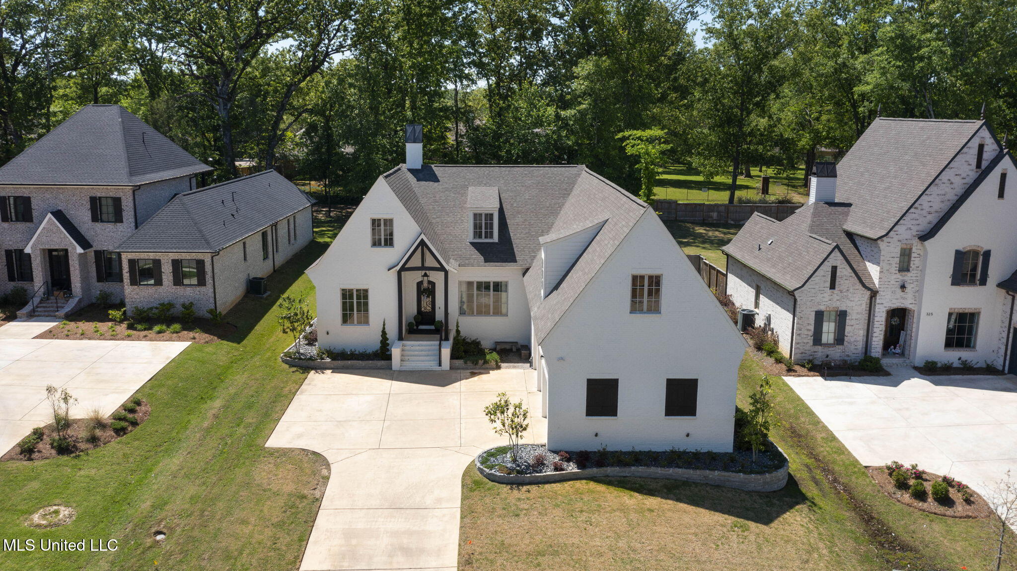 323 Penrose Place Property Photo 57