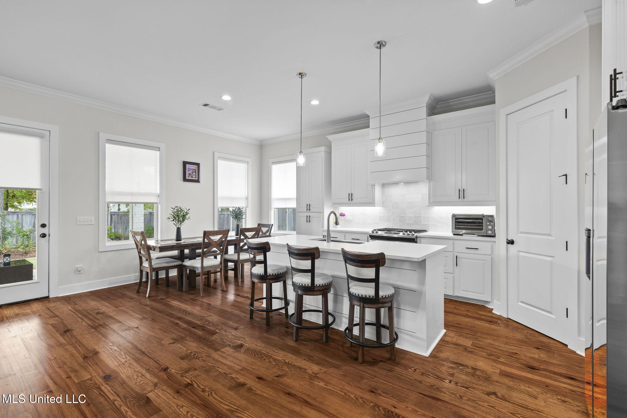 433 Crossvine Place Property Photo 8