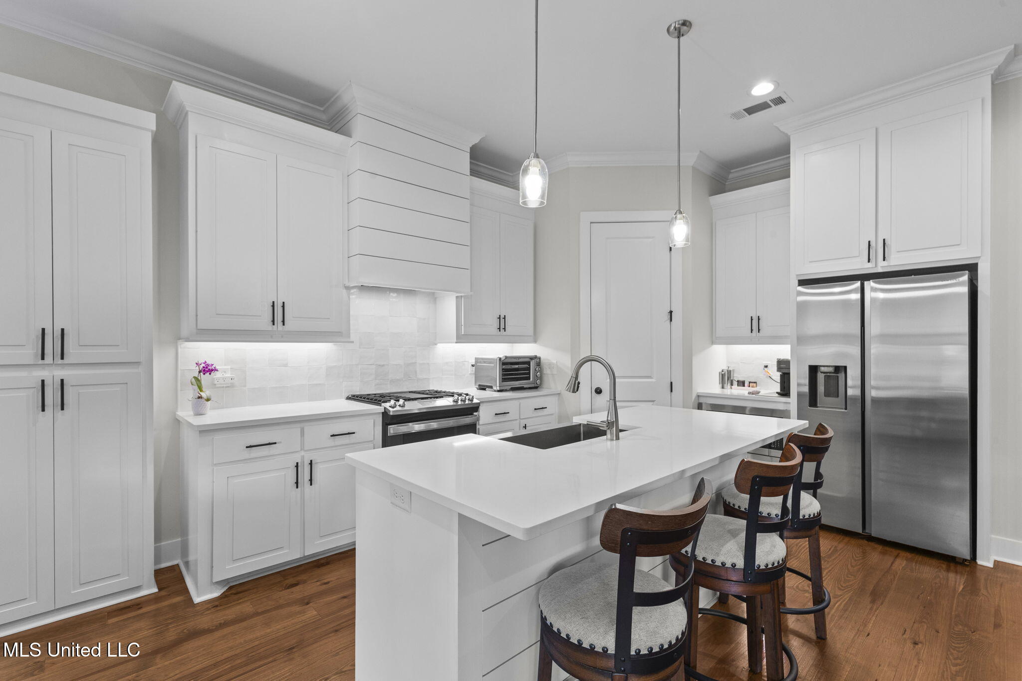 433 Crossvine Place Property Photo 9