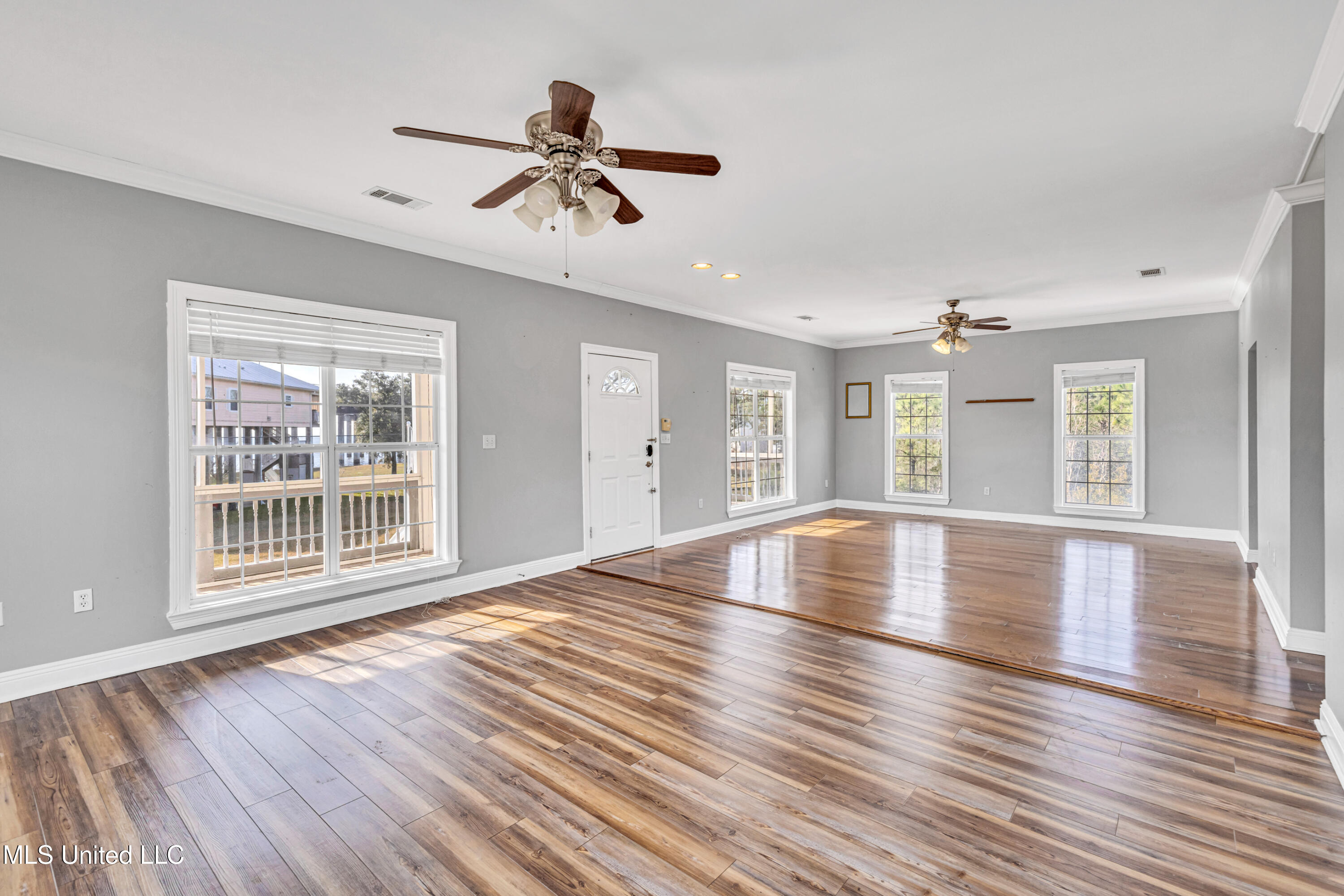 104 Sandy Hook Drive Property Photo 3