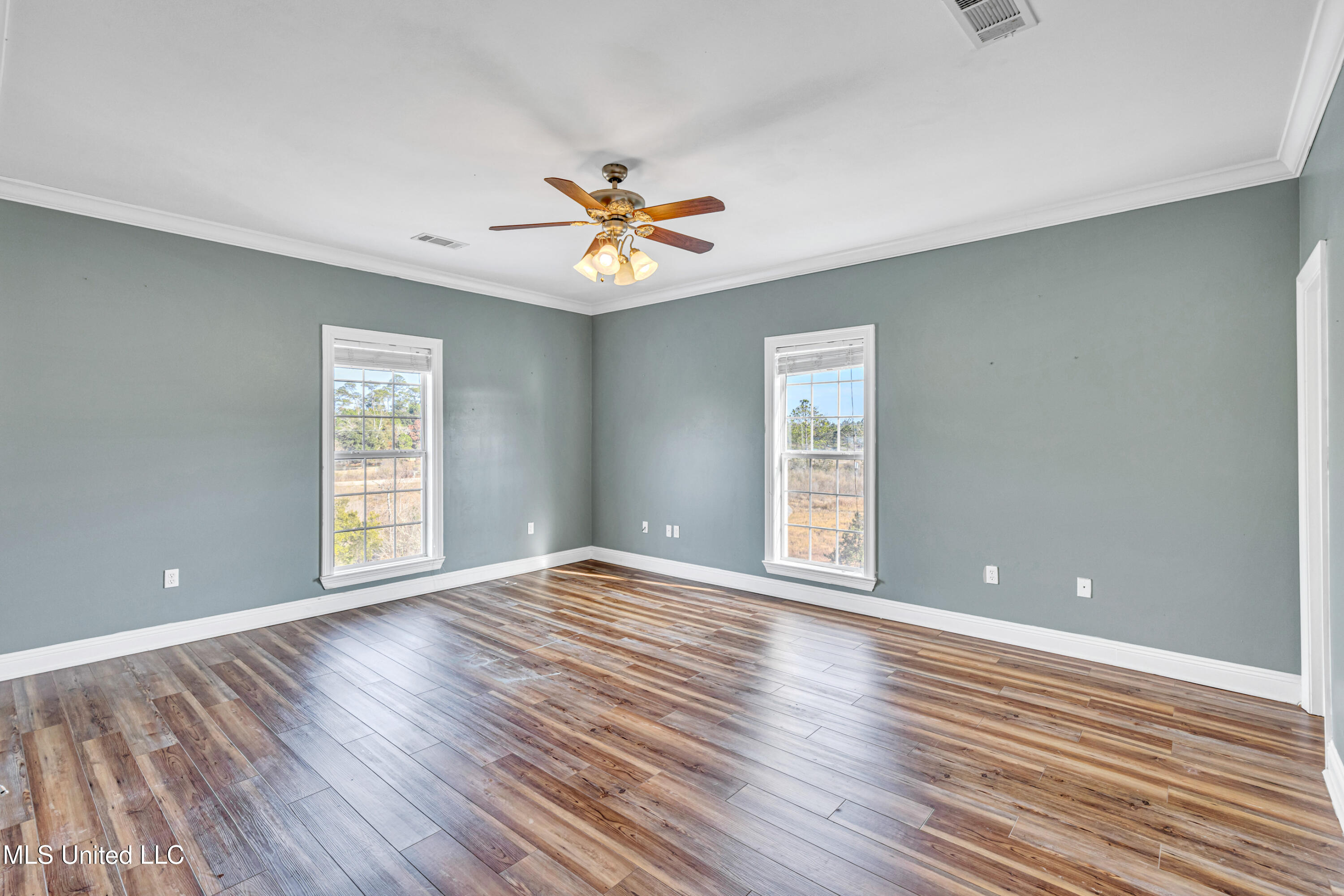 104 Sandy Hook Drive Property Photo 10