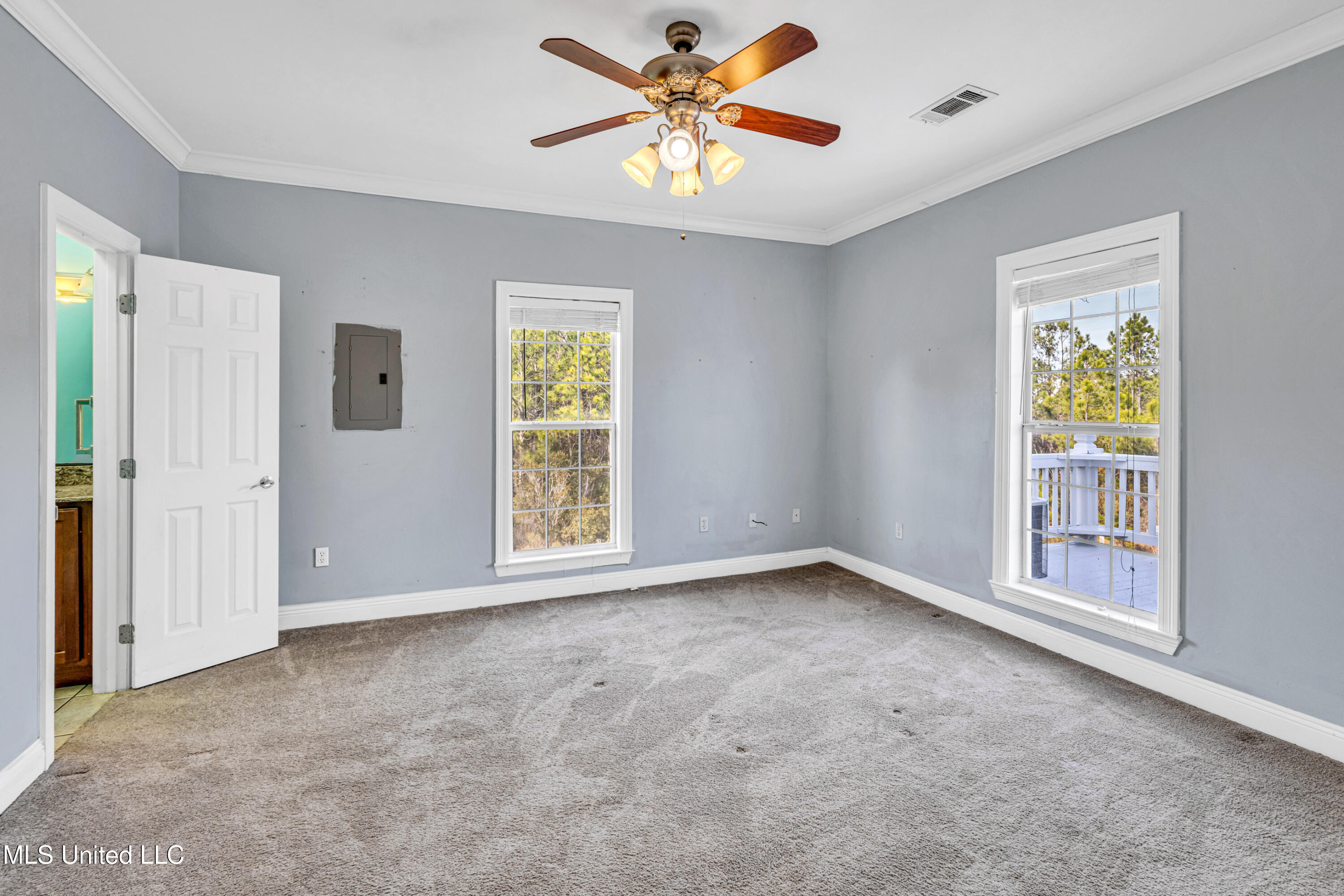 104 Sandy Hook Drive Property Photo 15