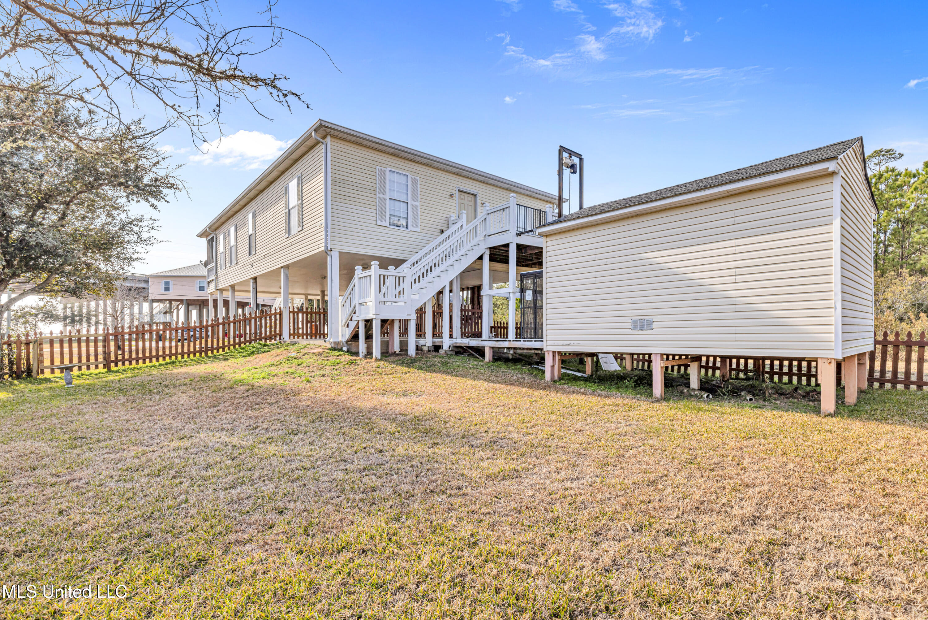 104 Sandy Hook Drive Property Photo 22