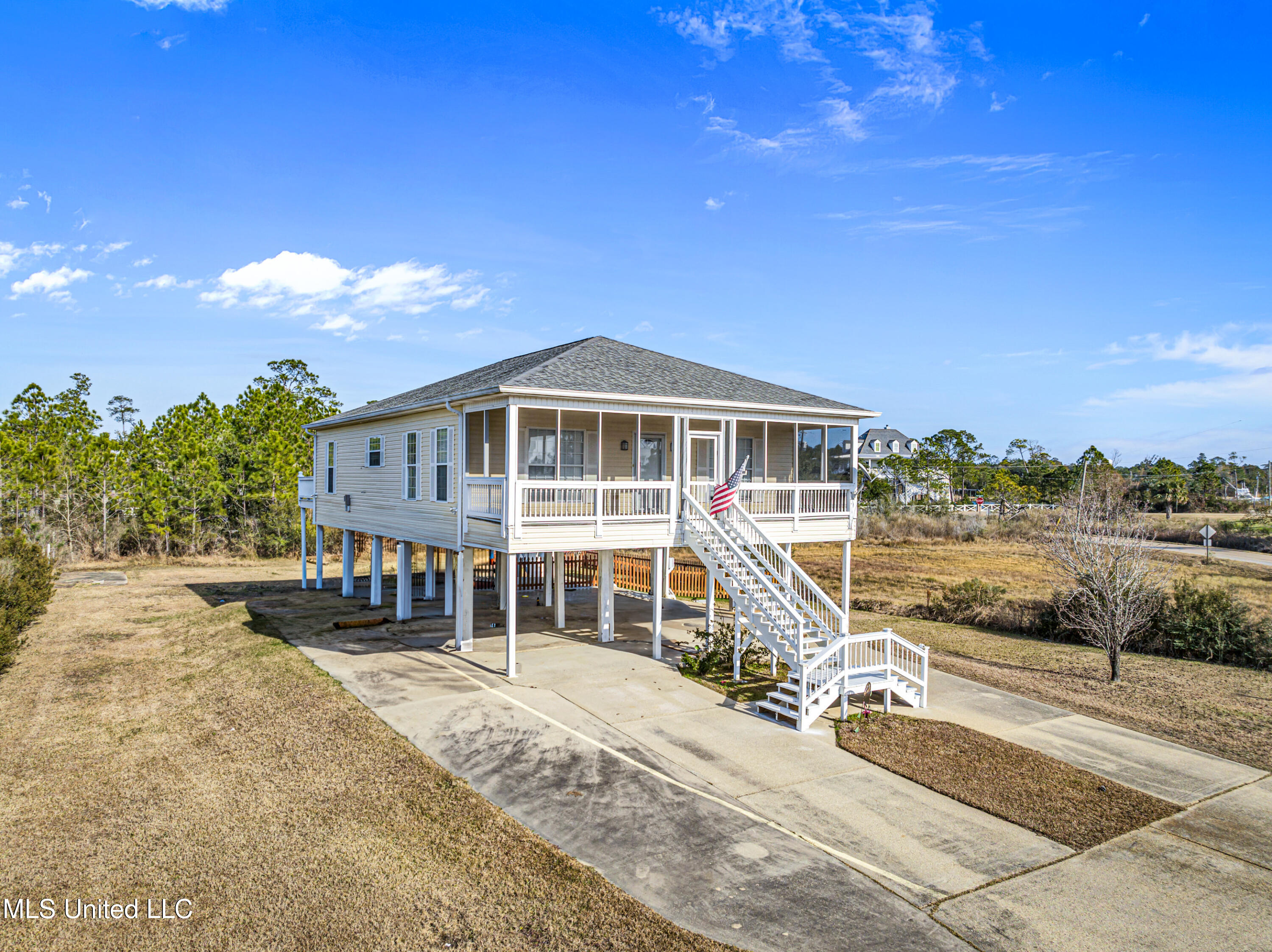 104 Sandy Hook Drive Property Photo 26