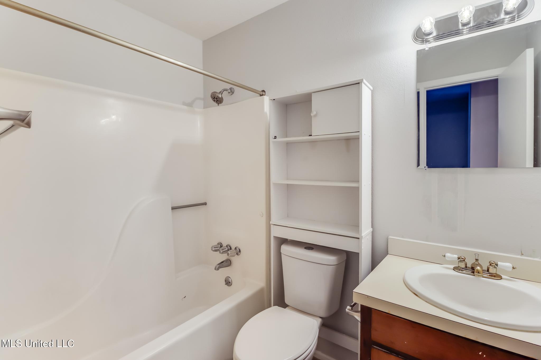 15241 N Parkwood Drive Property Photo 15